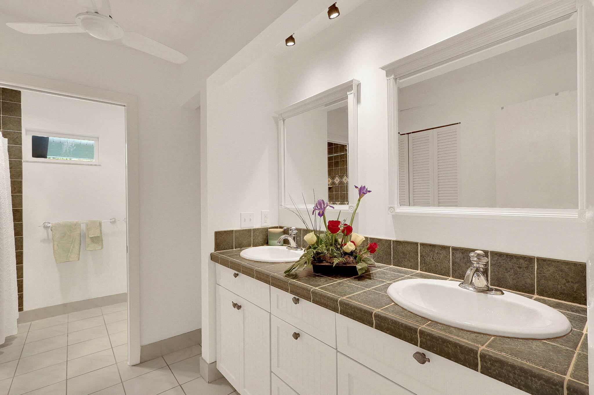 YACHT & COUNTRY CLUB OF STUART - Residential Lease