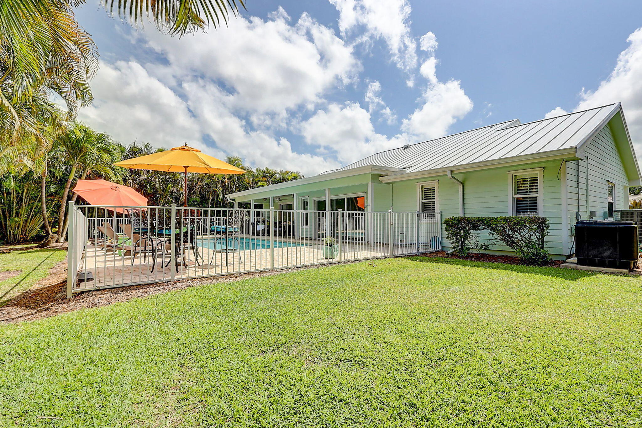 YACHT & COUNTRY CLUB OF STUART - Residential Lease