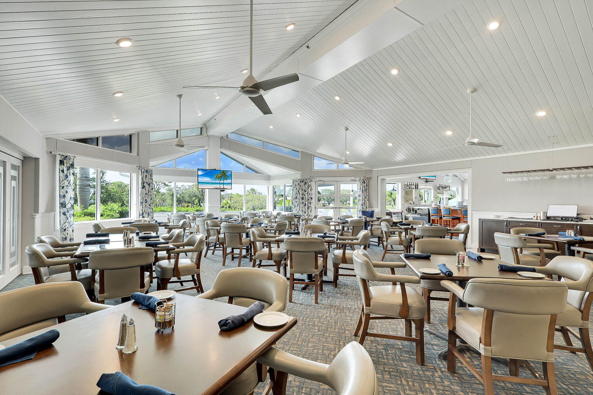 YACHT & COUNTRY CLUB OF STUART - Residential Lease