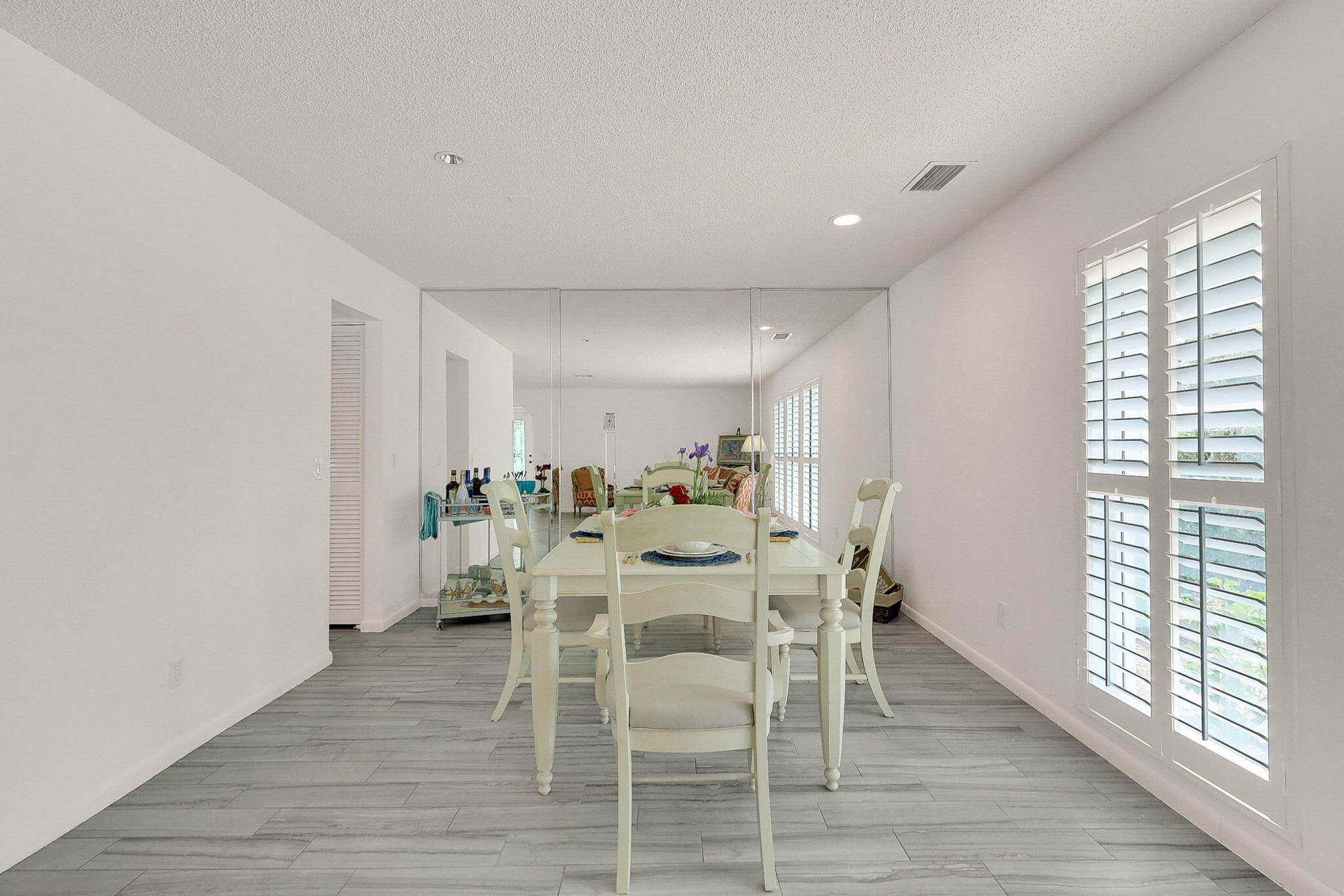 YACHT & COUNTRY CLUB OF STUART - Residential Lease