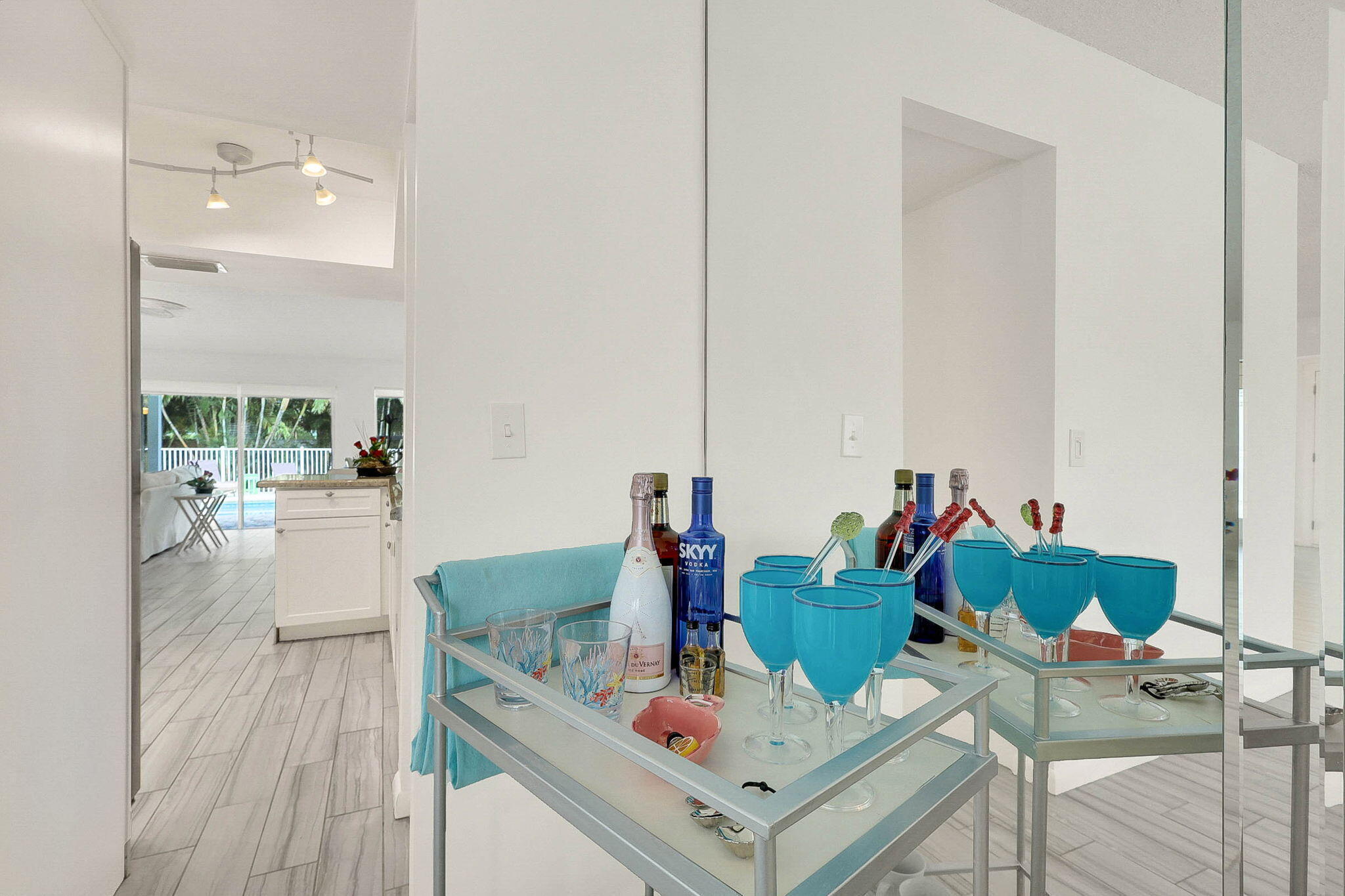 YACHT & COUNTRY CLUB OF STUART - Residential Lease