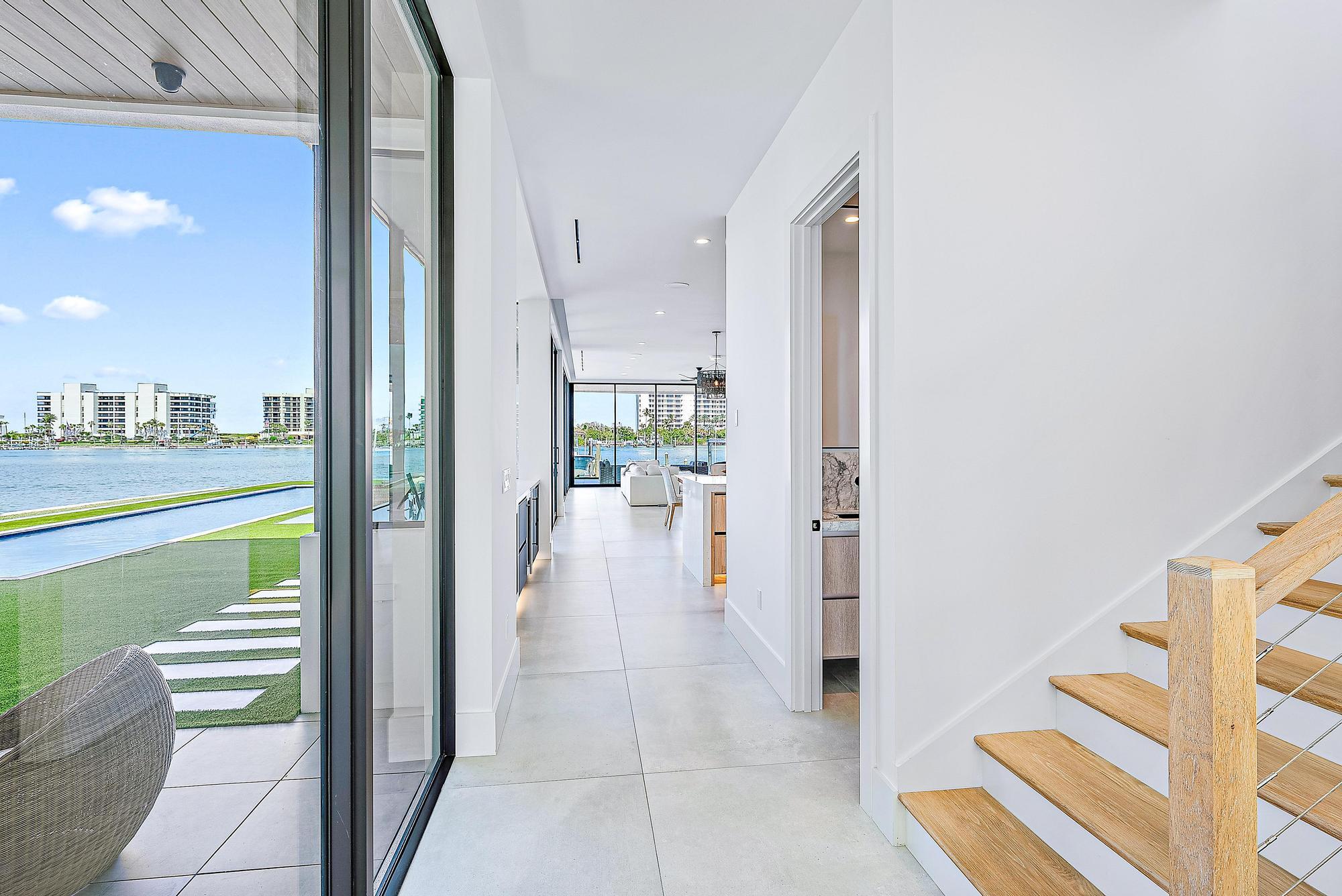 JUPITER HEIGHTS - Residential