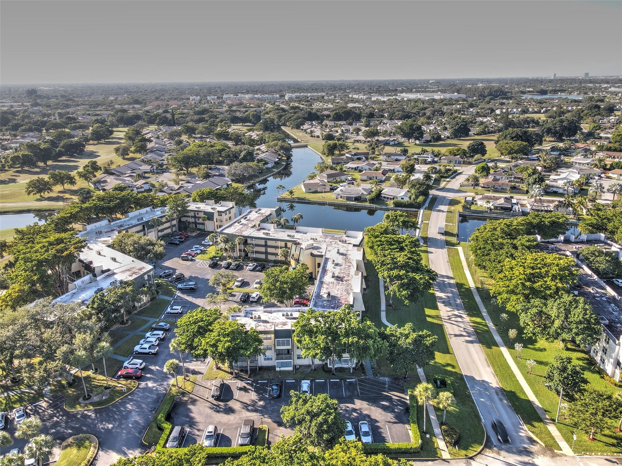 LIME BAY CONDOMINIUM 4 - Residential