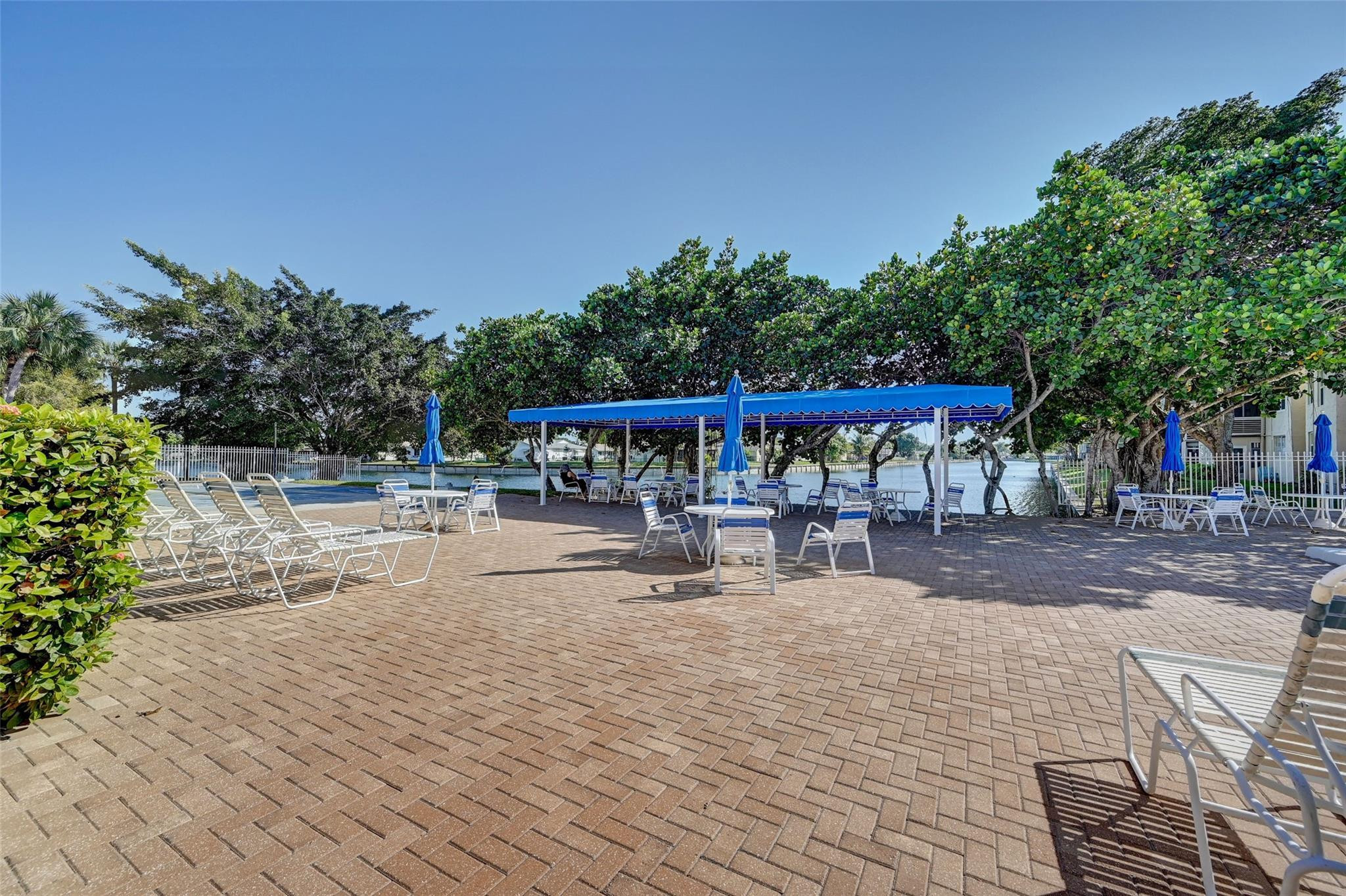 LIME BAY CONDOMINIUM 4 - Residential