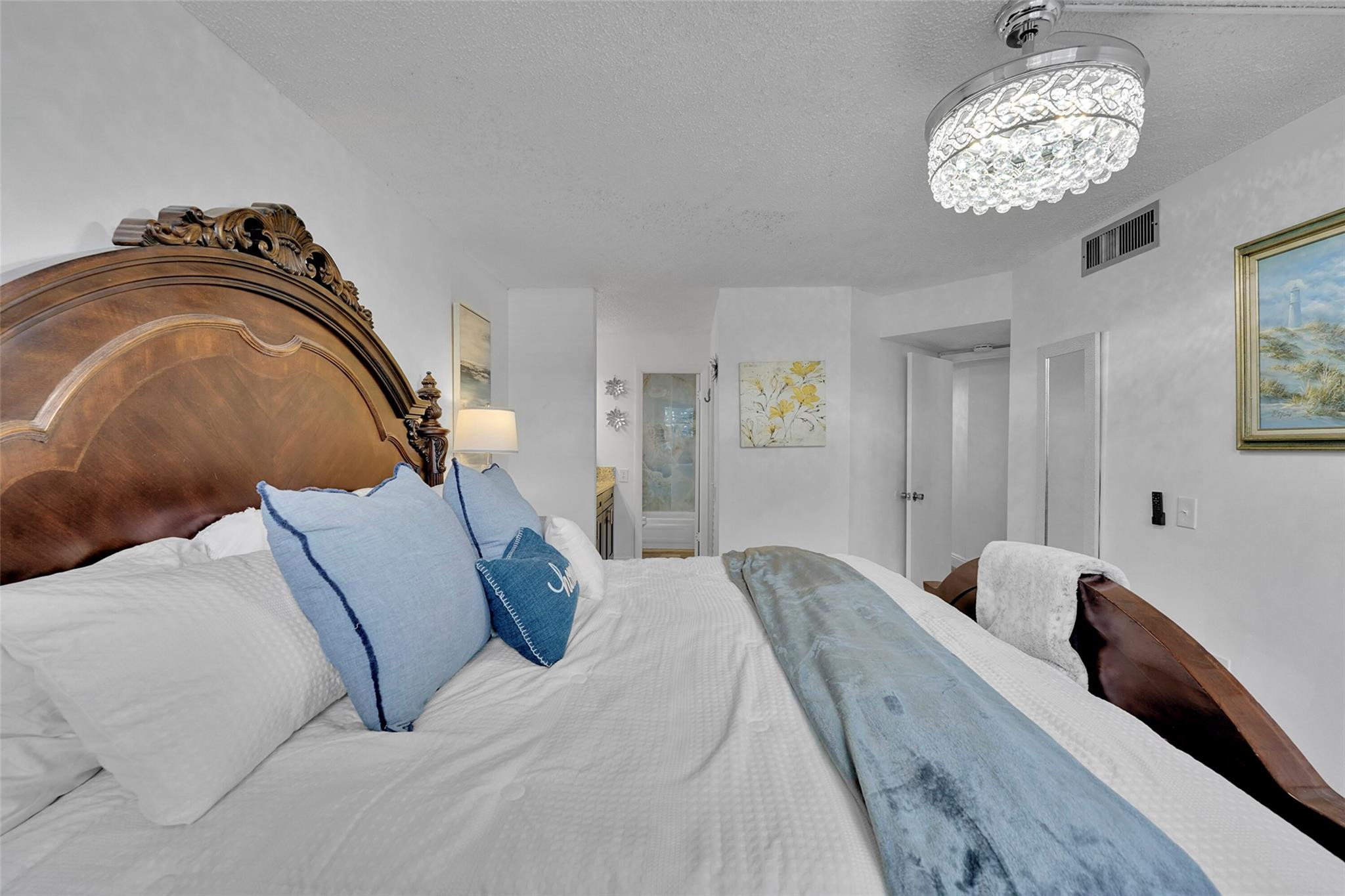 LIME BAY CONDOMINIUM 4 - Residential