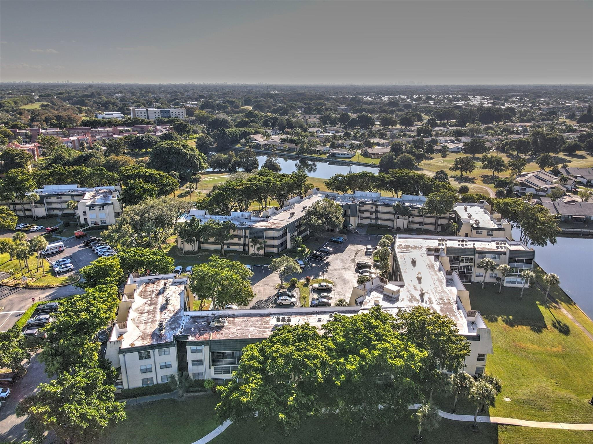 LIME BAY CONDOMINIUM 4 - Residential