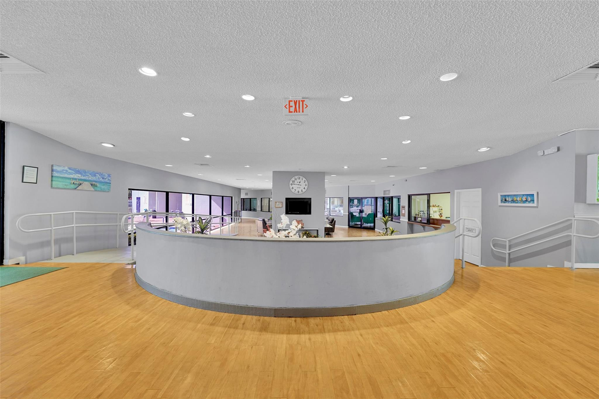 LIME BAY CONDOMINIUM 4 - Residential