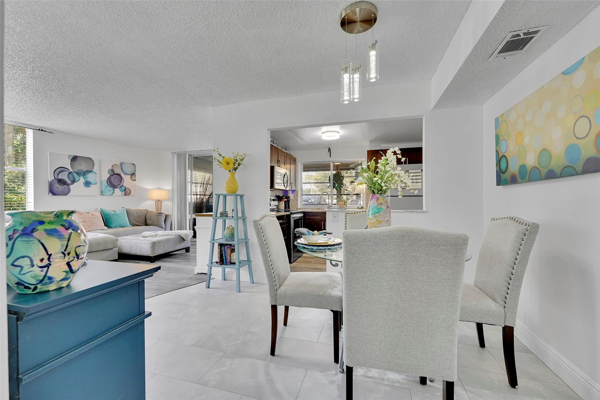 LIME BAY CONDOMINIUM 4 - Residential