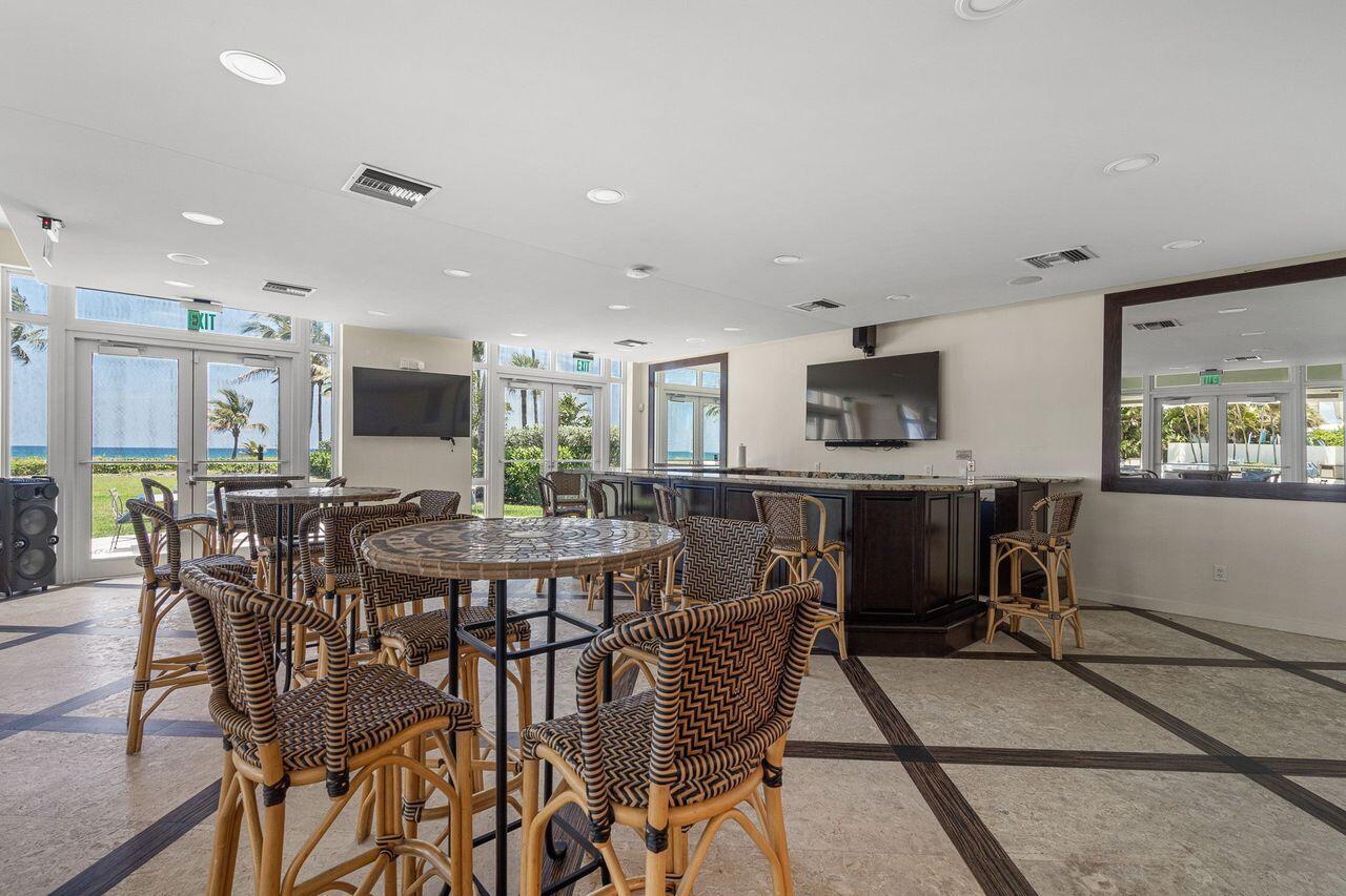 SEA RANCH LAKES - Residential