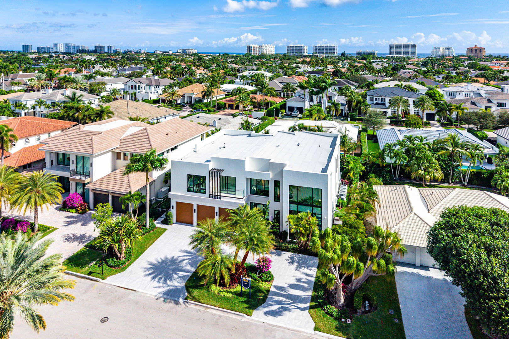 ROYAL PALM YACHT & COUNTRY CLUB - Residential