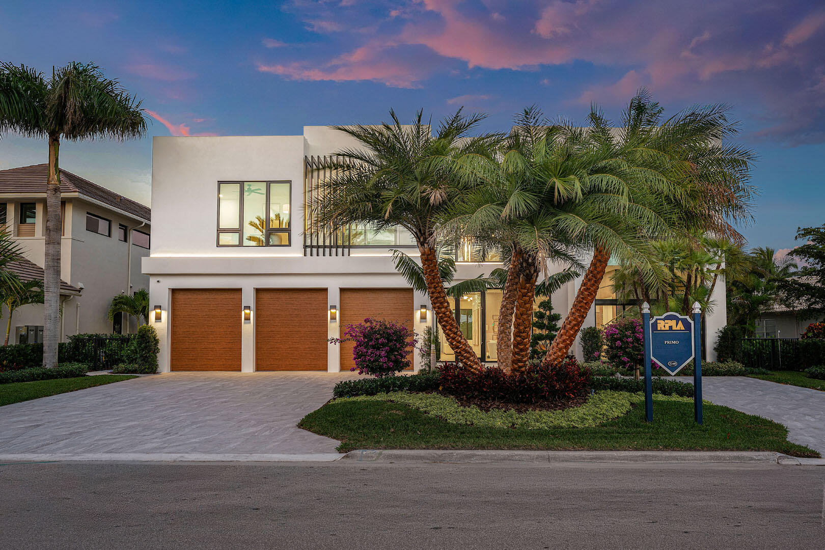 ROYAL PALM YACHT & COUNTRY CLUB - Residential