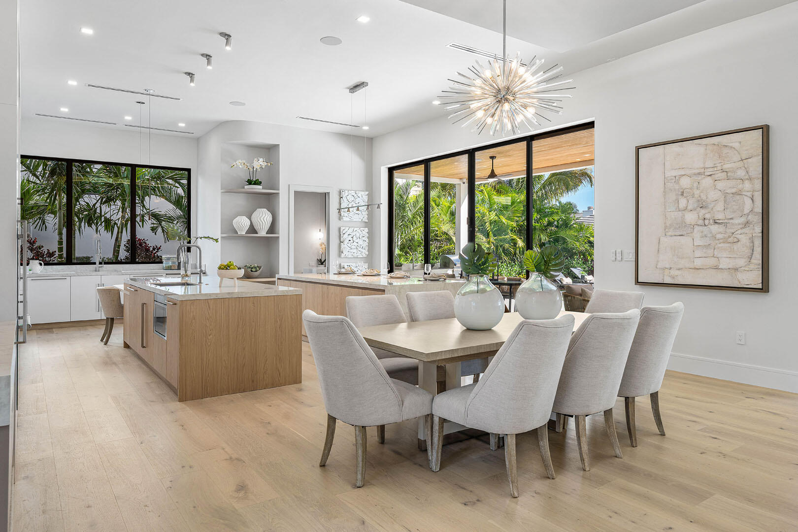 ROYAL PALM YACHT & COUNTRY CLUB - Residential