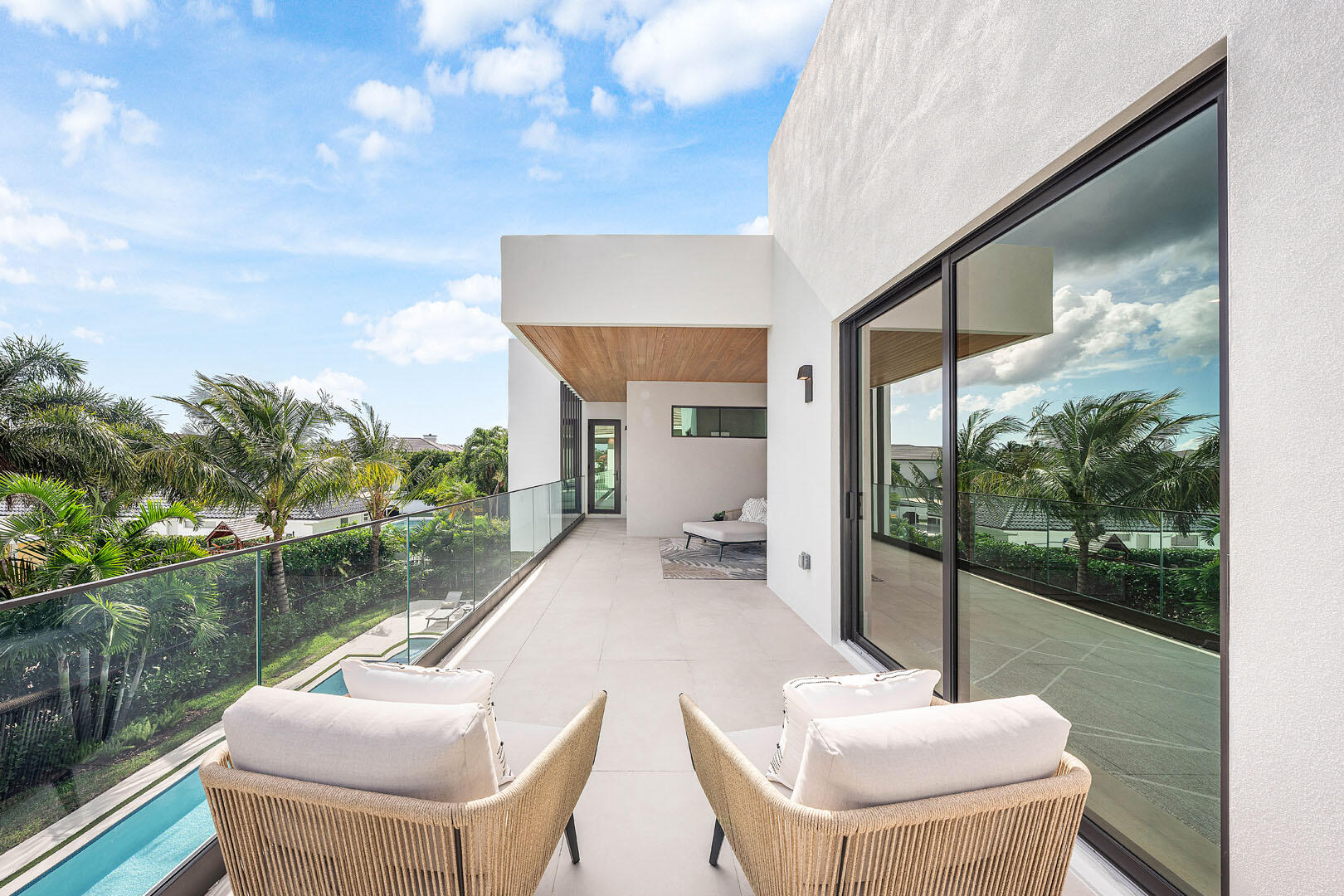 ROYAL PALM YACHT & COUNTRY CLUB - Residential