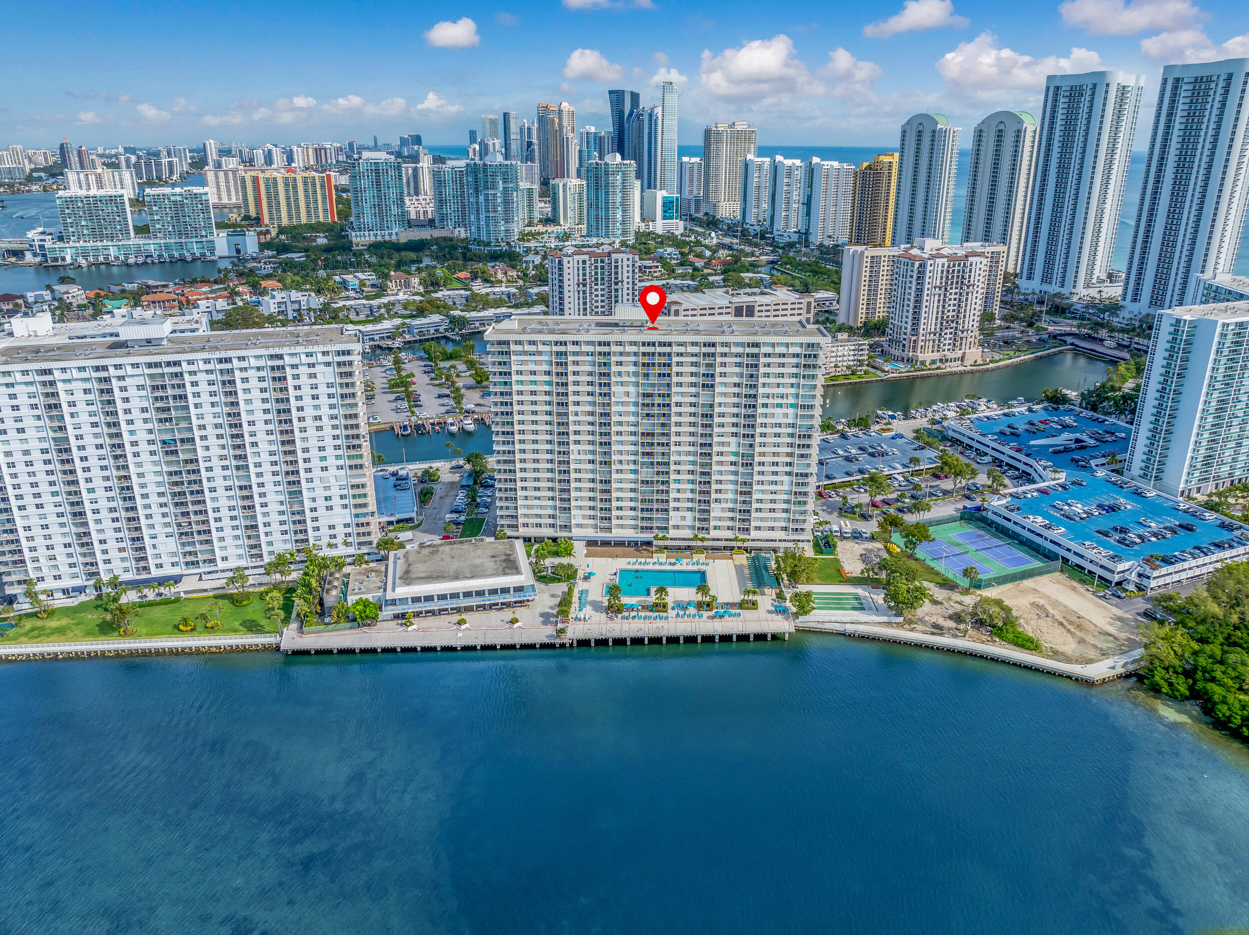 ARLEN HOUSE CONDO - Residential