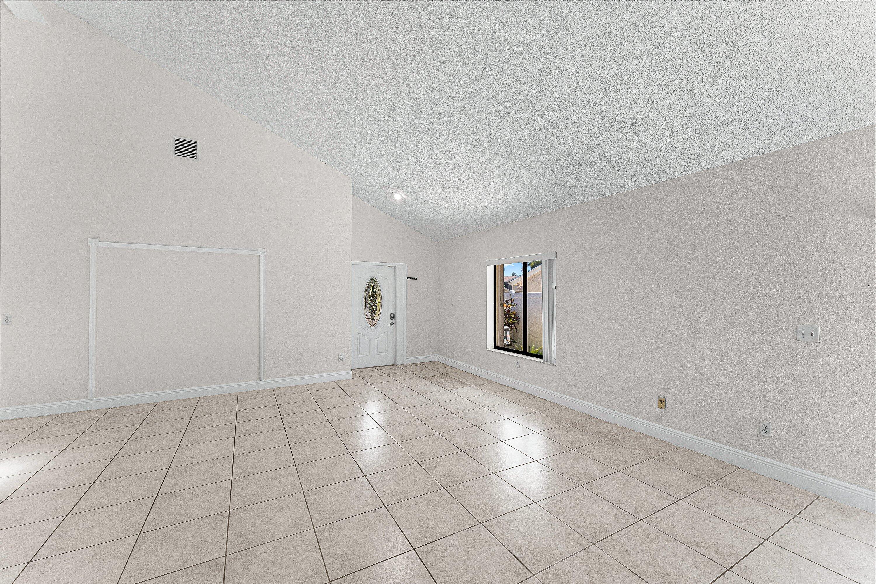 SIERRA DEL MAR - Residential