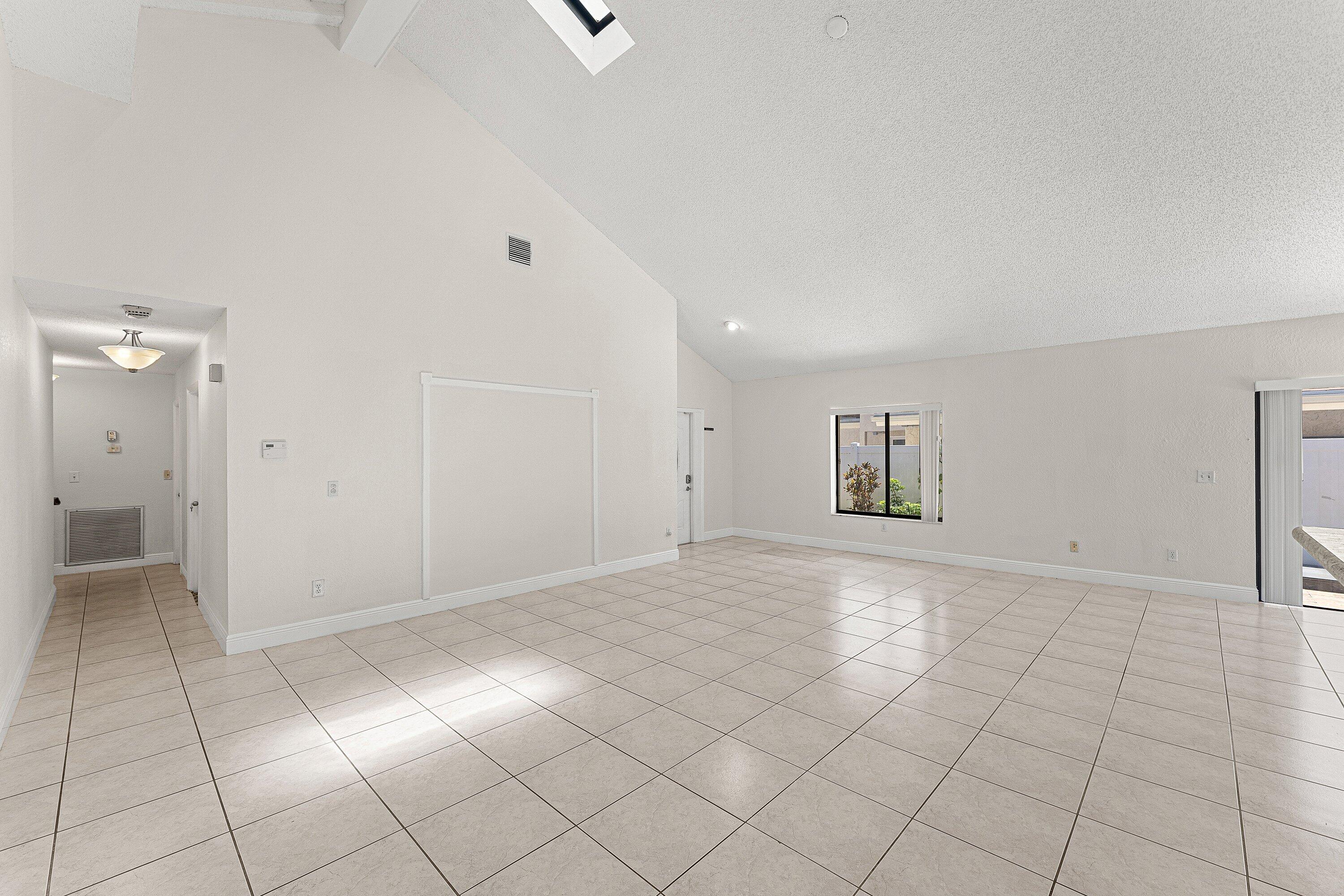 SIERRA DEL MAR - Residential