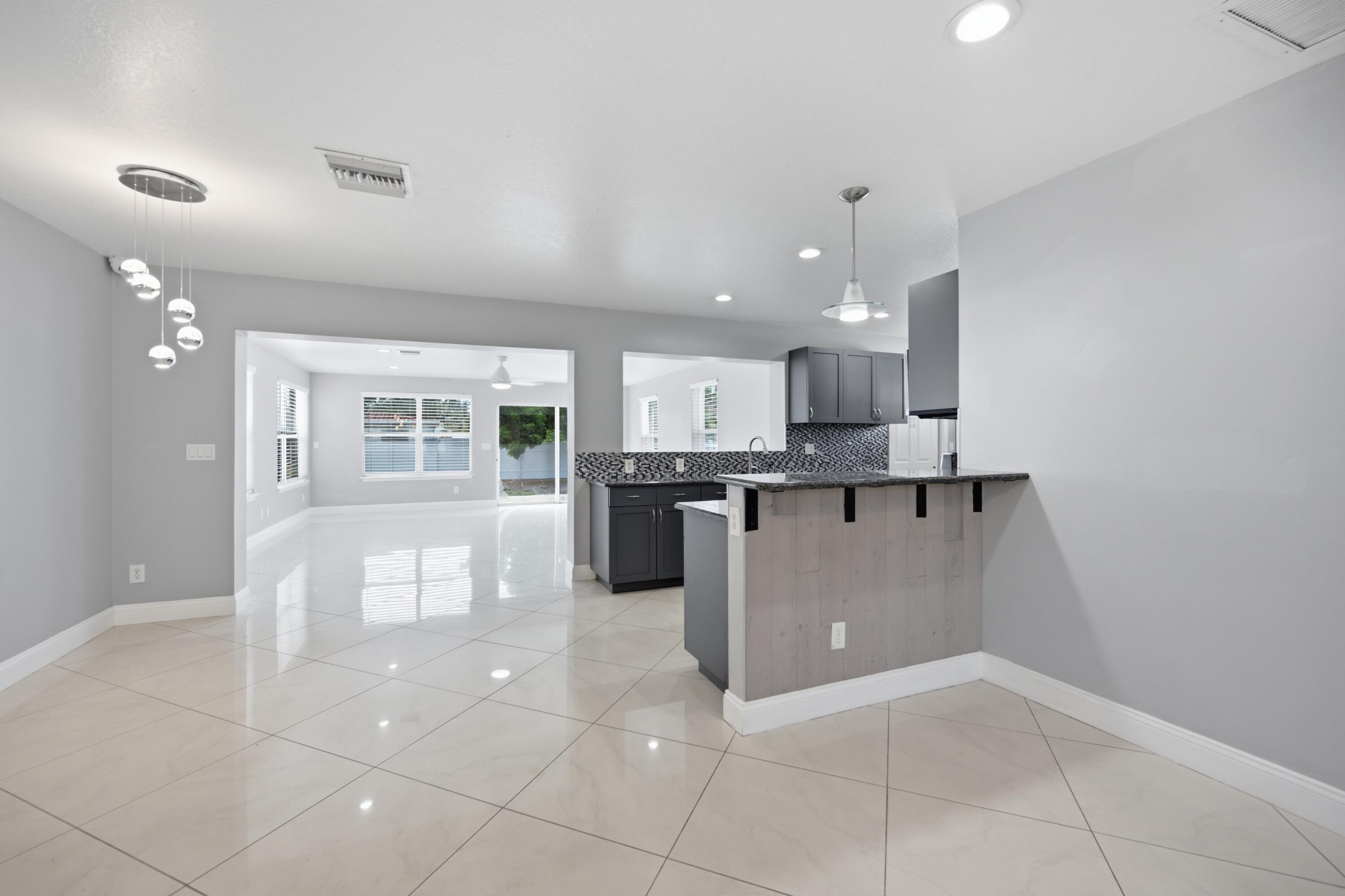 KELSEY CITY - Residential
