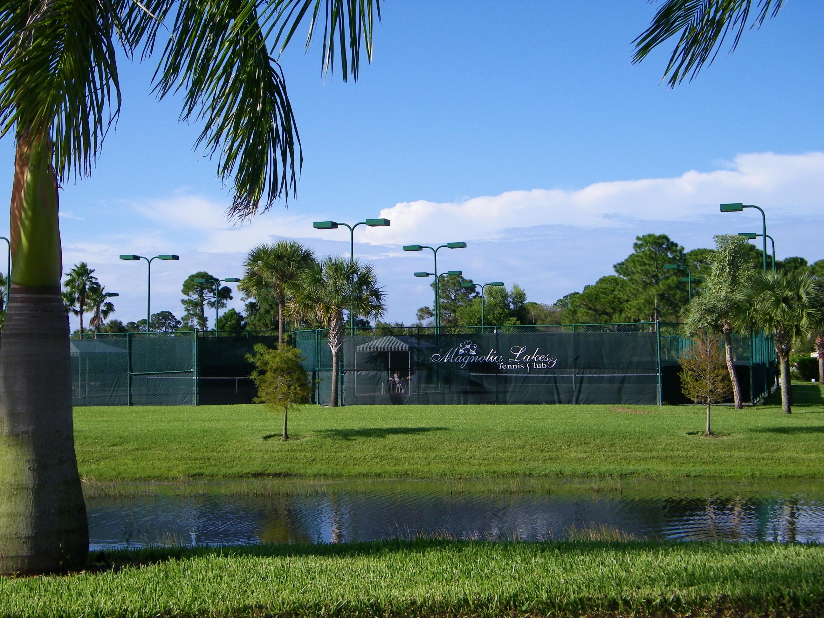 MAGNOLIA LAKES - Residential
