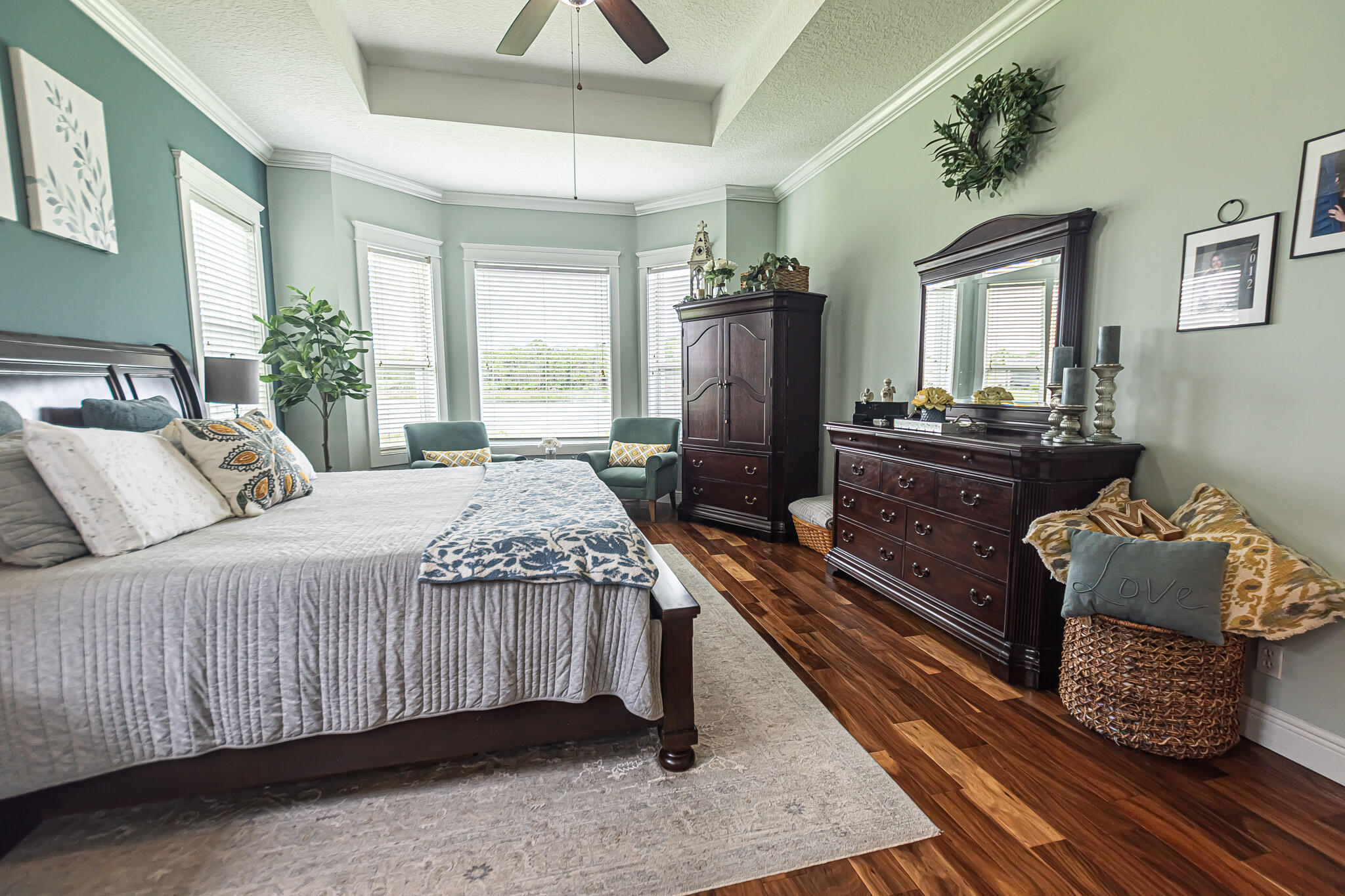 MAGNOLIA LAKES - Residential