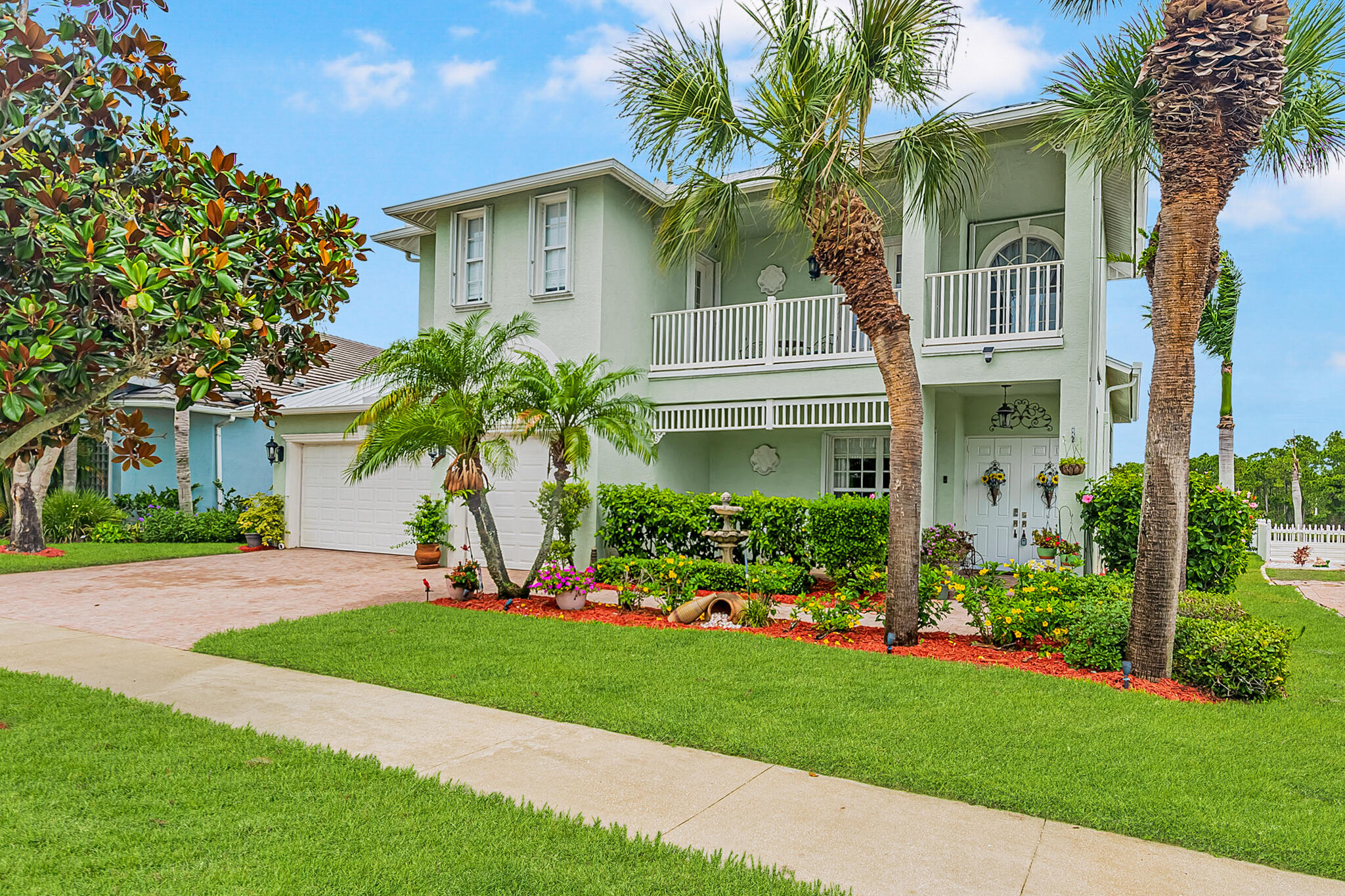 MAGNOLIA LAKES - Residential