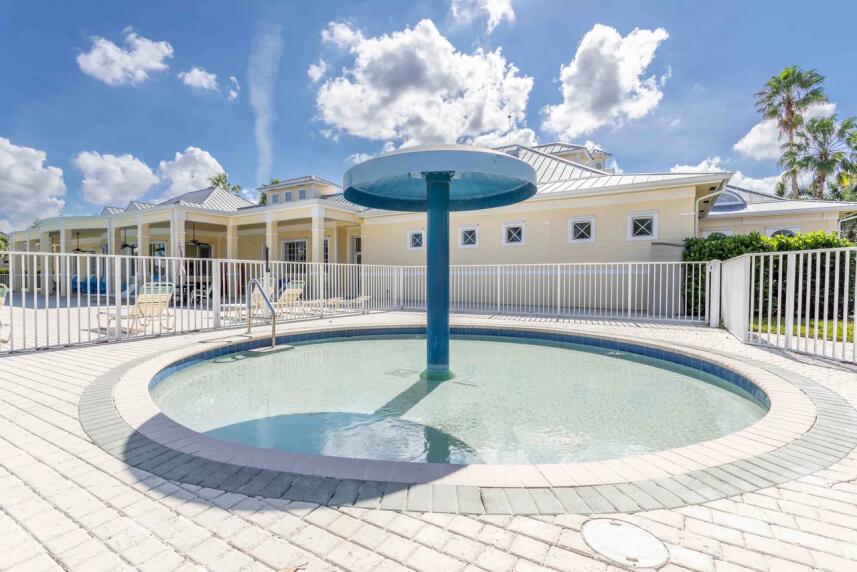 MAGNOLIA LAKES - Residential