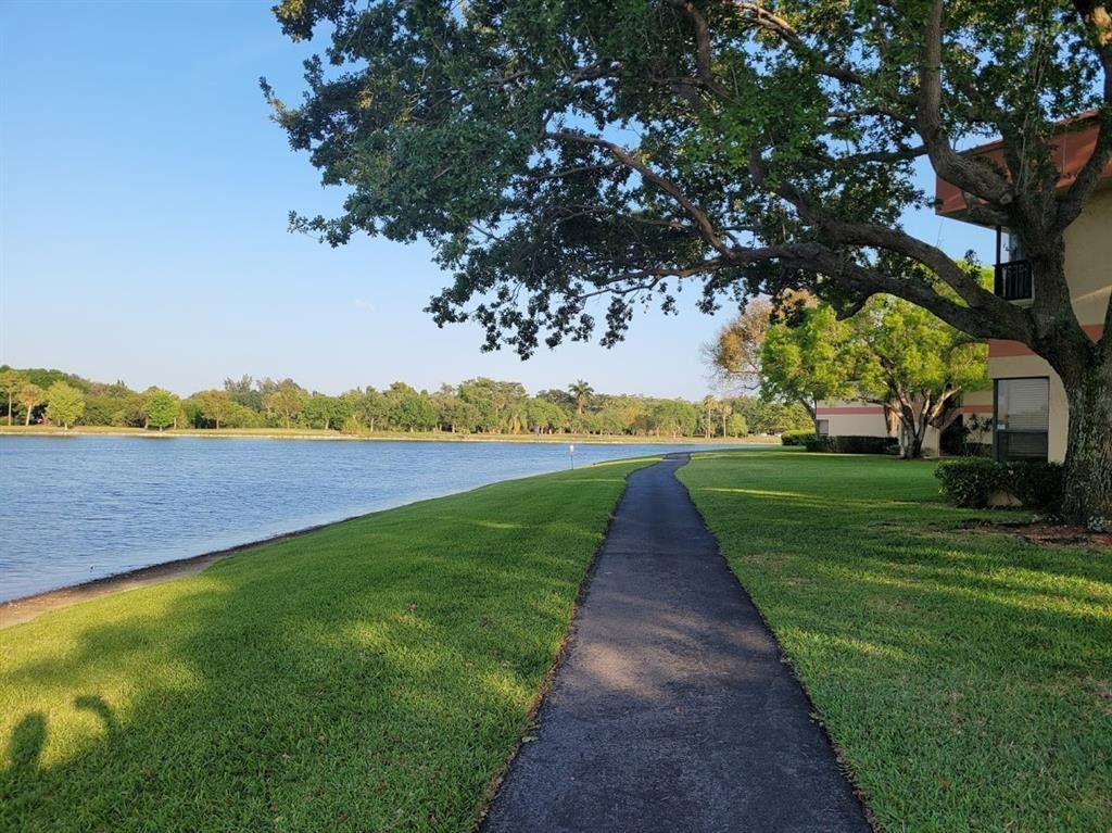 Applewood Village 2 - Residential