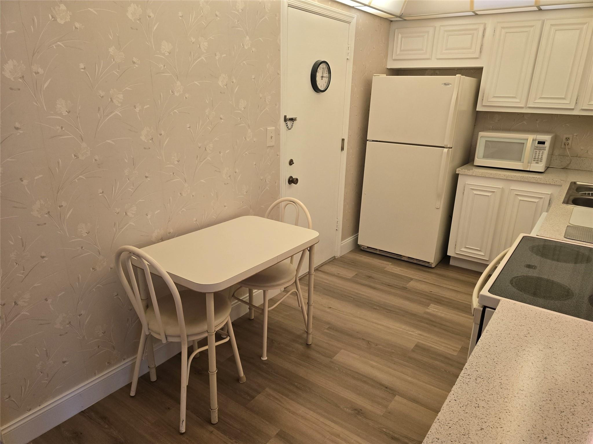 DEERFIELD PINES CONDO - Residential