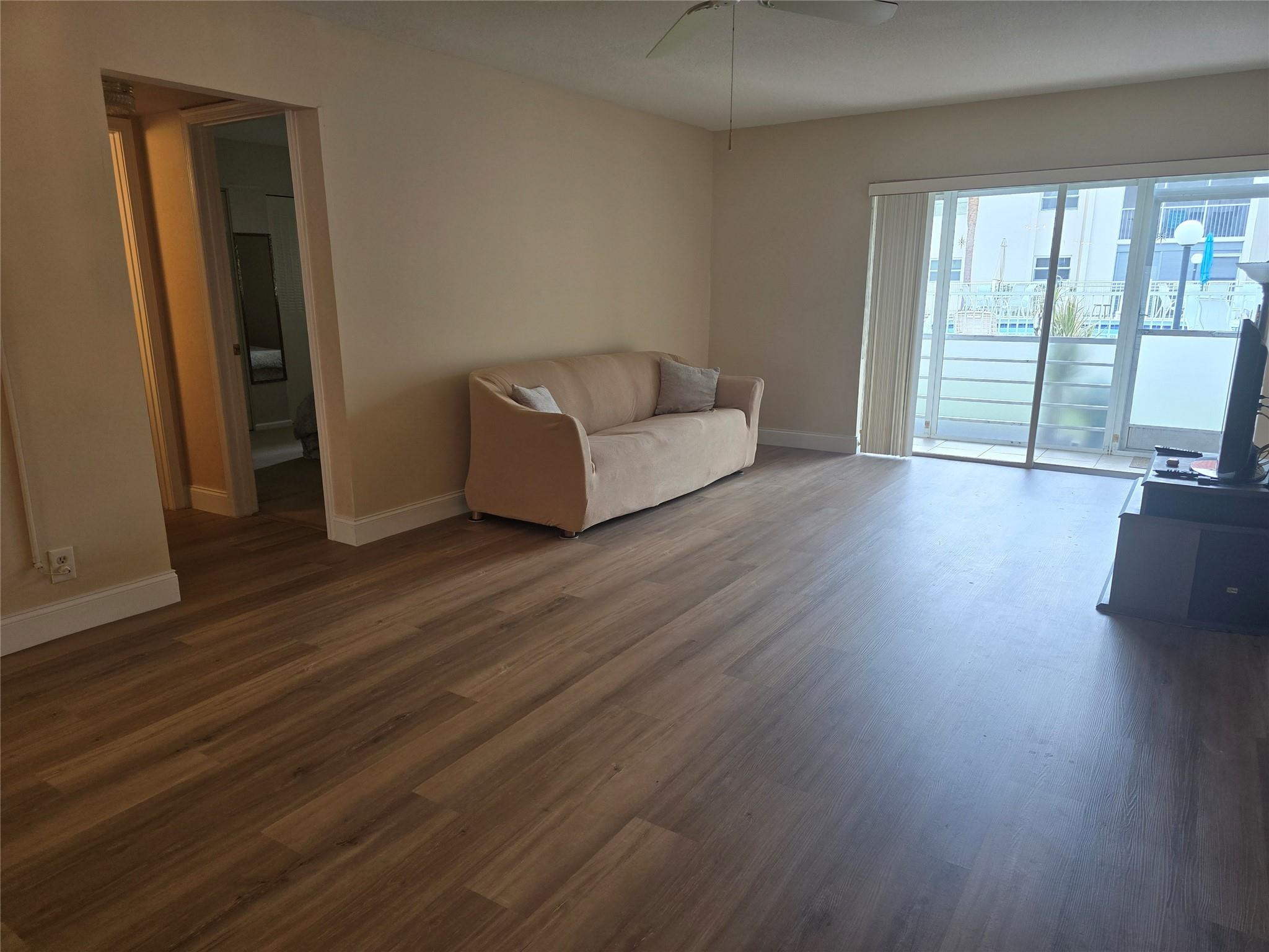 DEERFIELD PINES CONDO - Residential