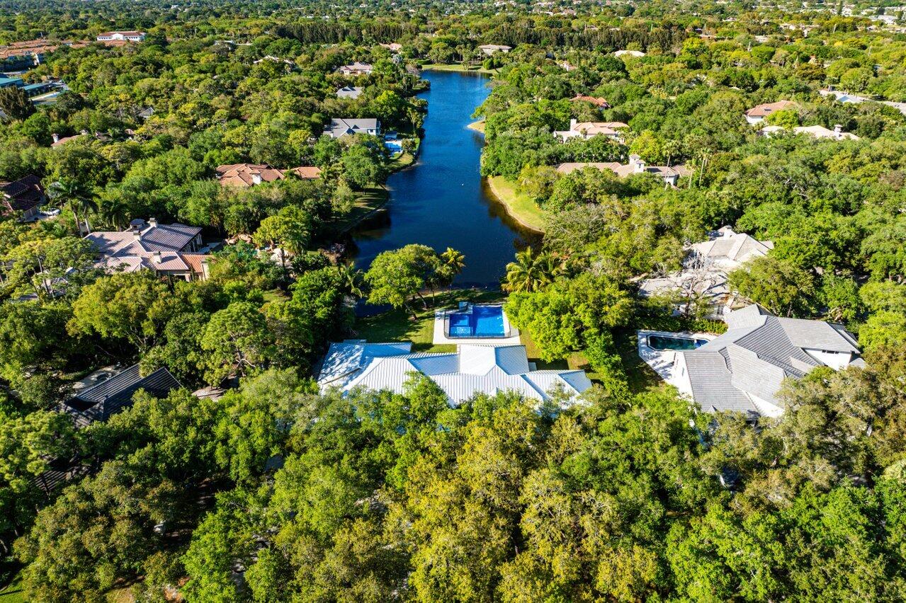 FOXE CHASE - Residential