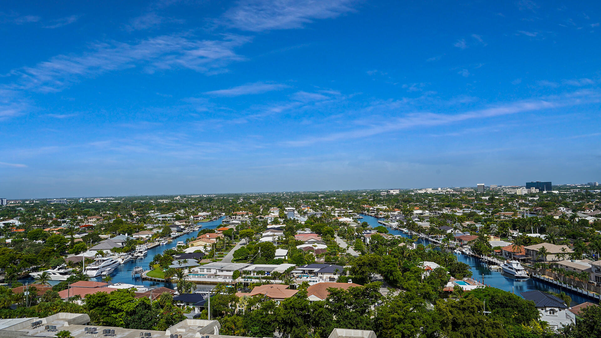 PLAZA SOUTH - Residential
