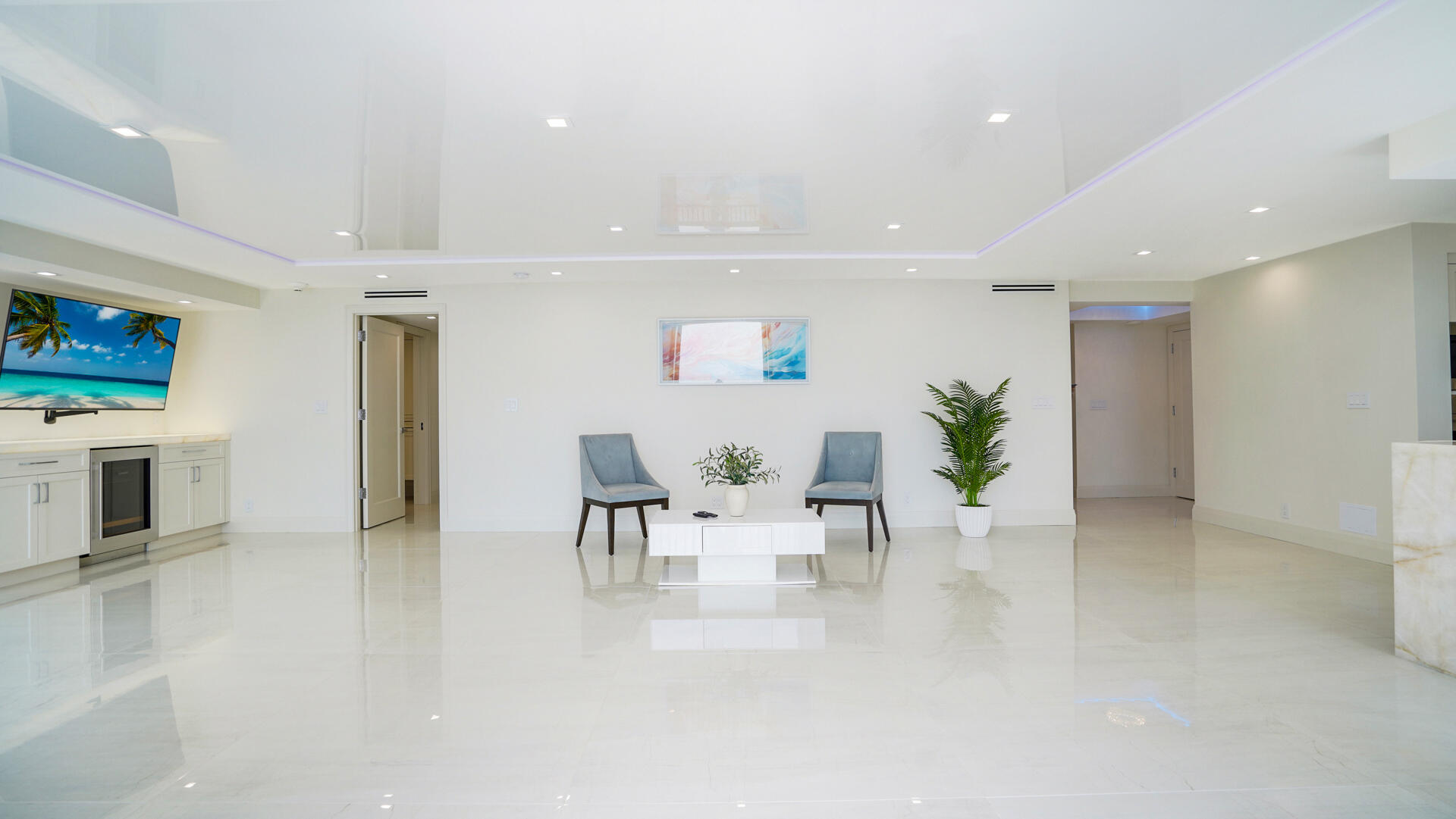PLAZA SOUTH - Residential