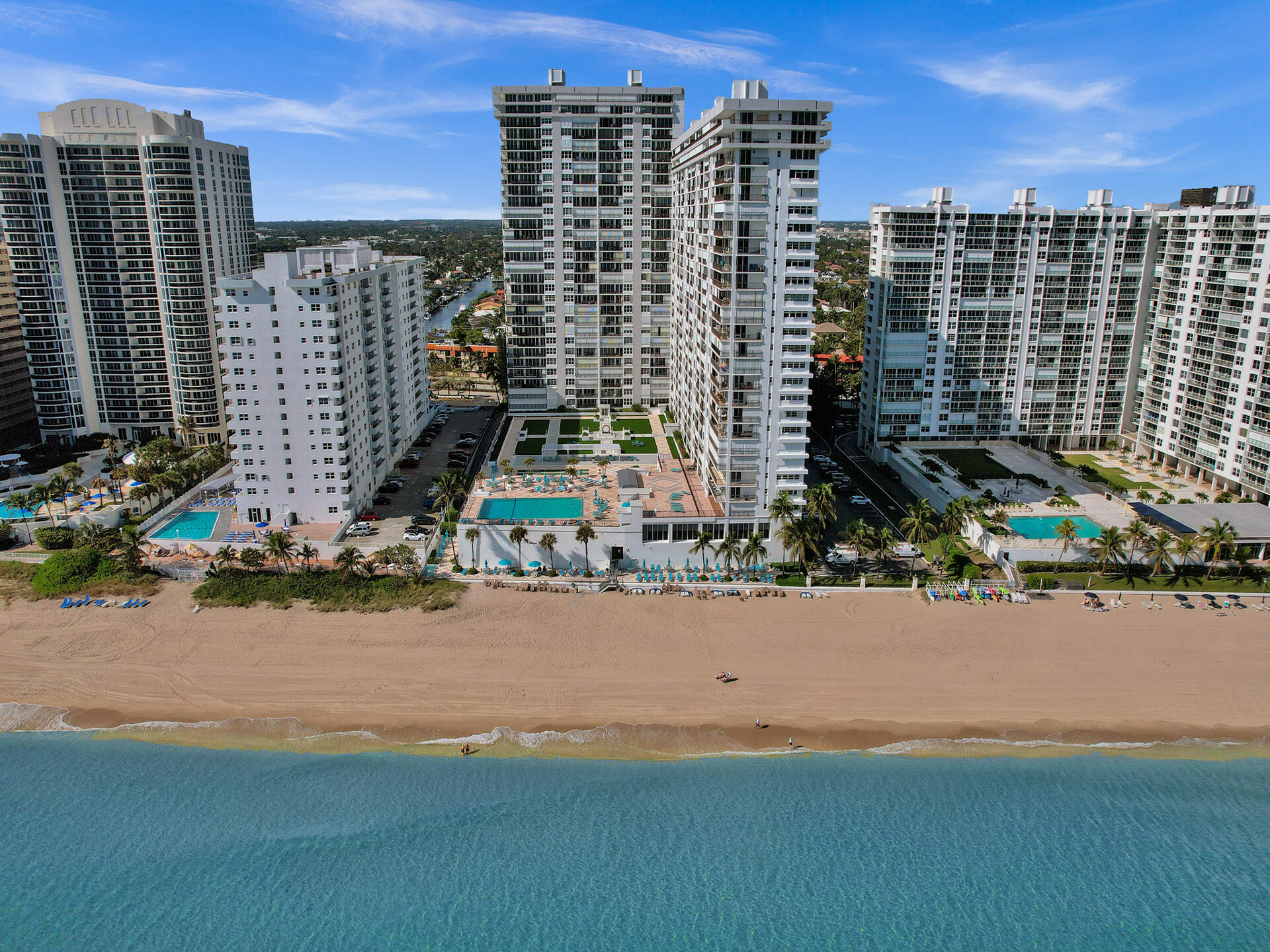 PLAZA SOUTH - Residential