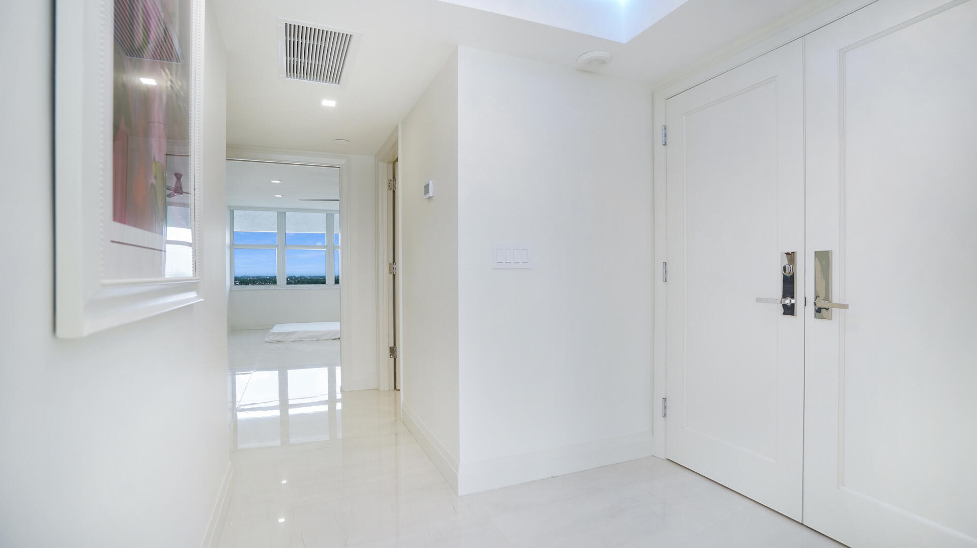 PLAZA SOUTH - Residential