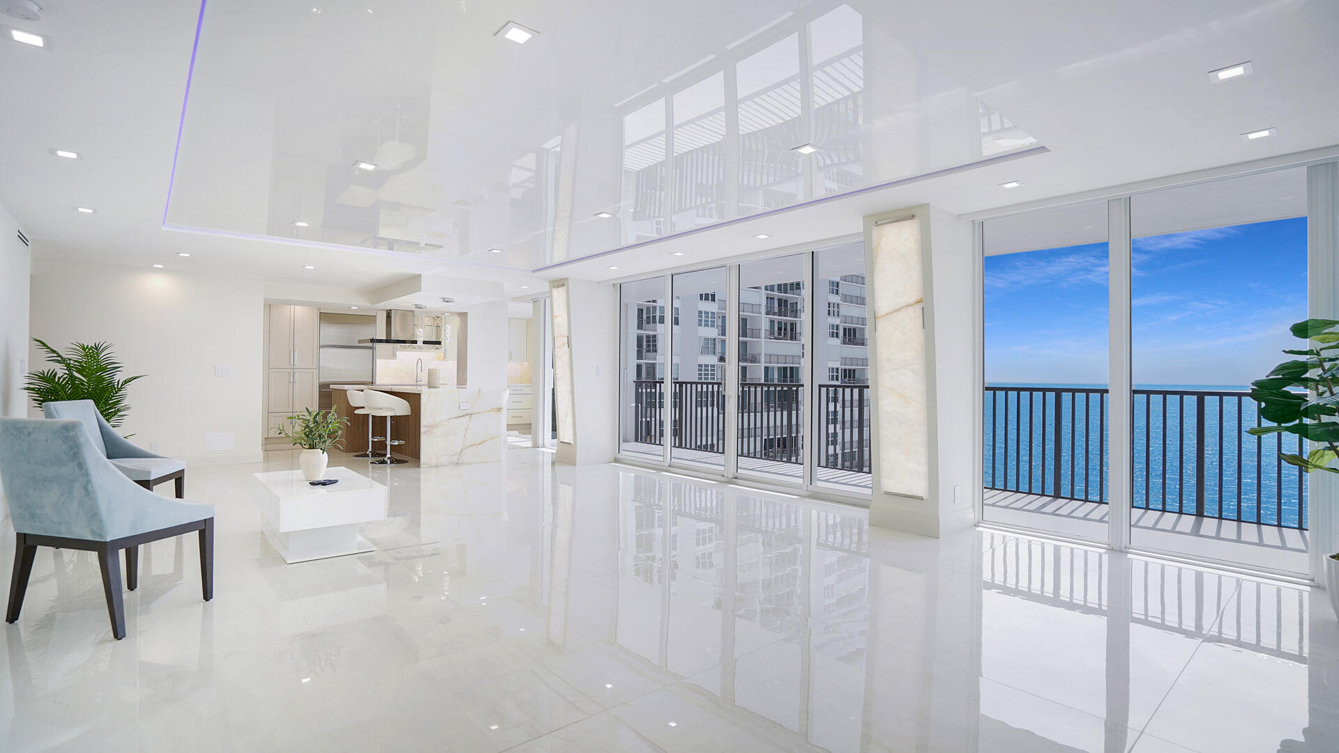 PLAZA SOUTH - Residential