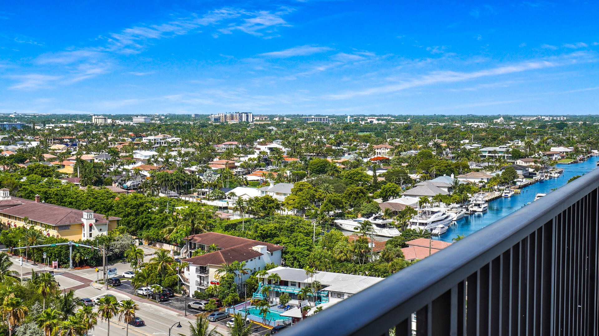 PLAZA SOUTH - Residential