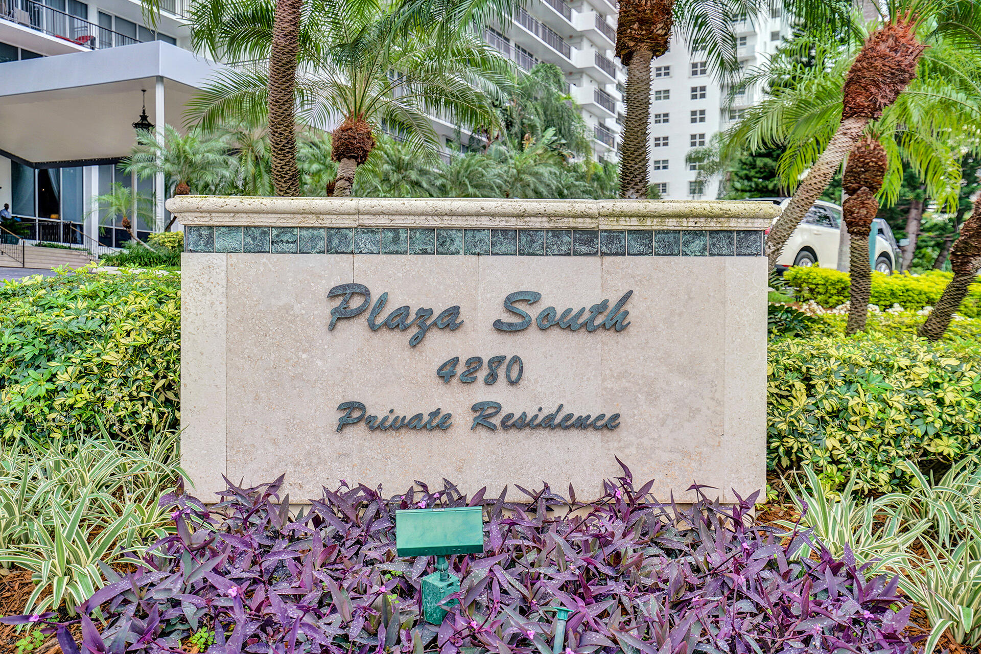 PLAZA SOUTH - Residential