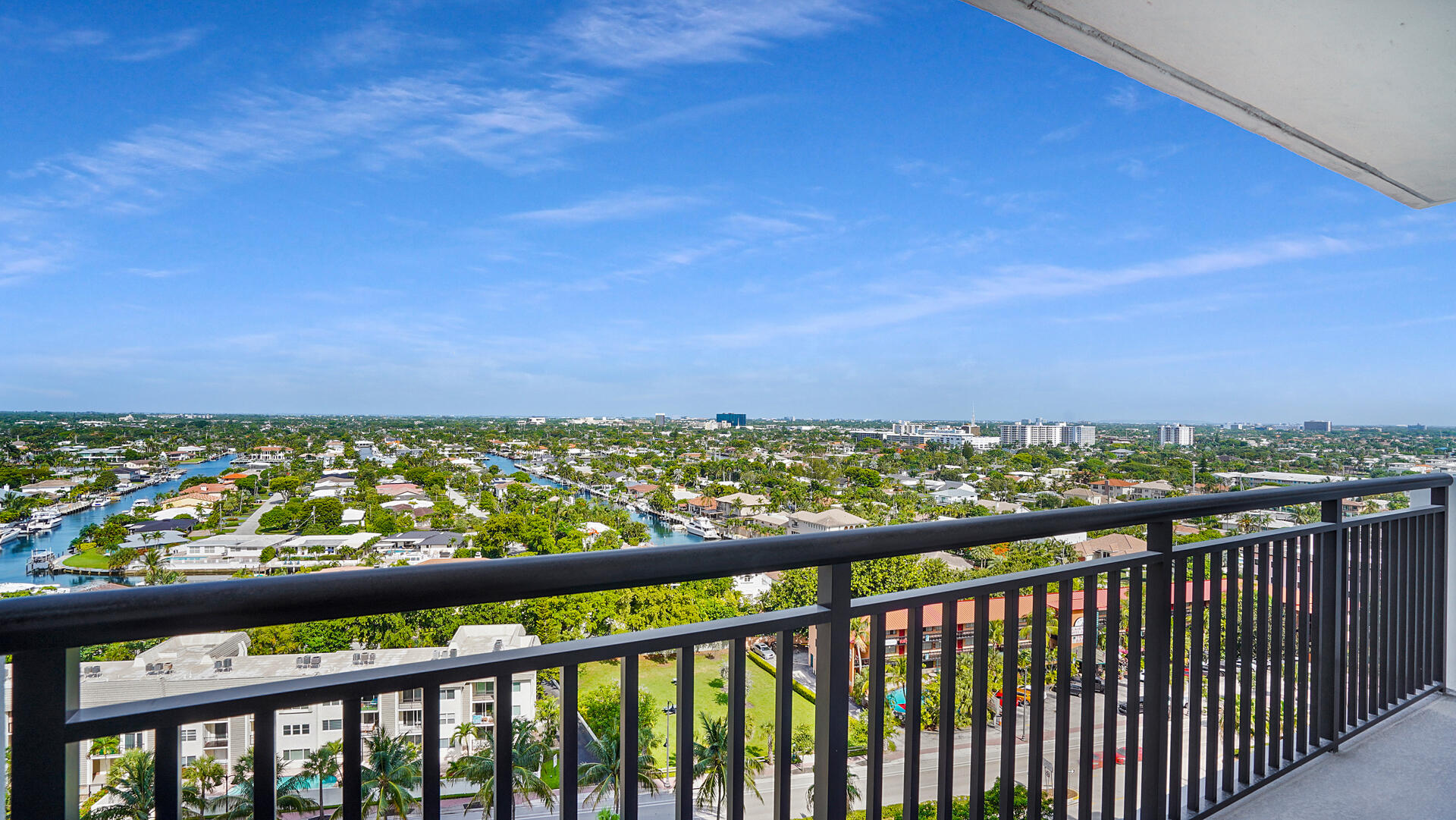 PLAZA SOUTH - Residential