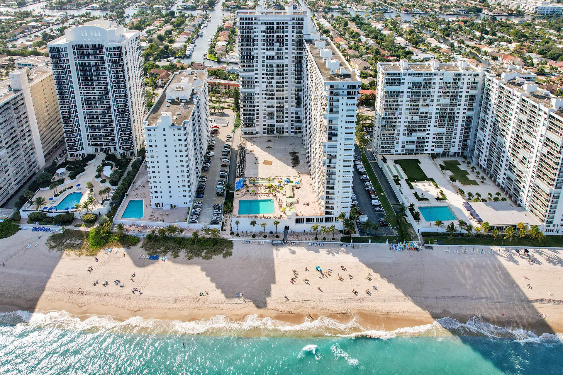 PLAZA SOUTH - Residential