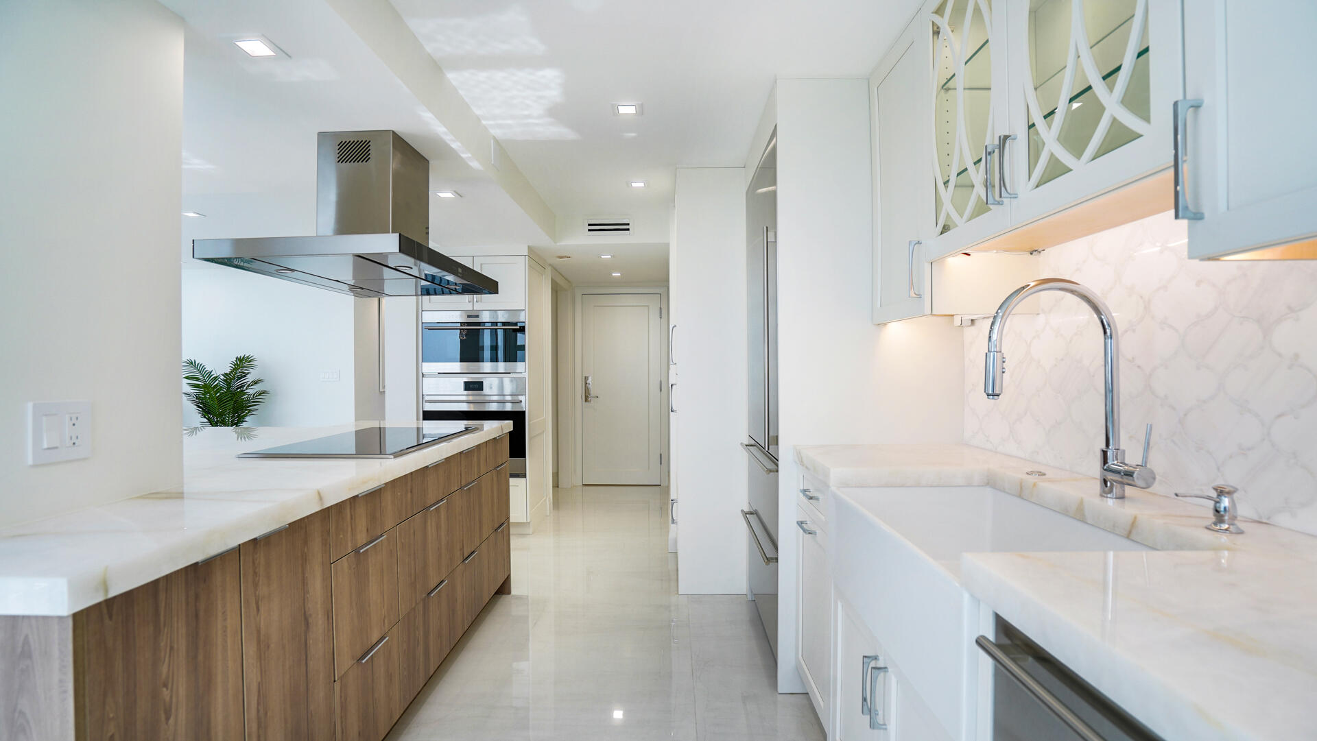 PLAZA SOUTH - Residential
