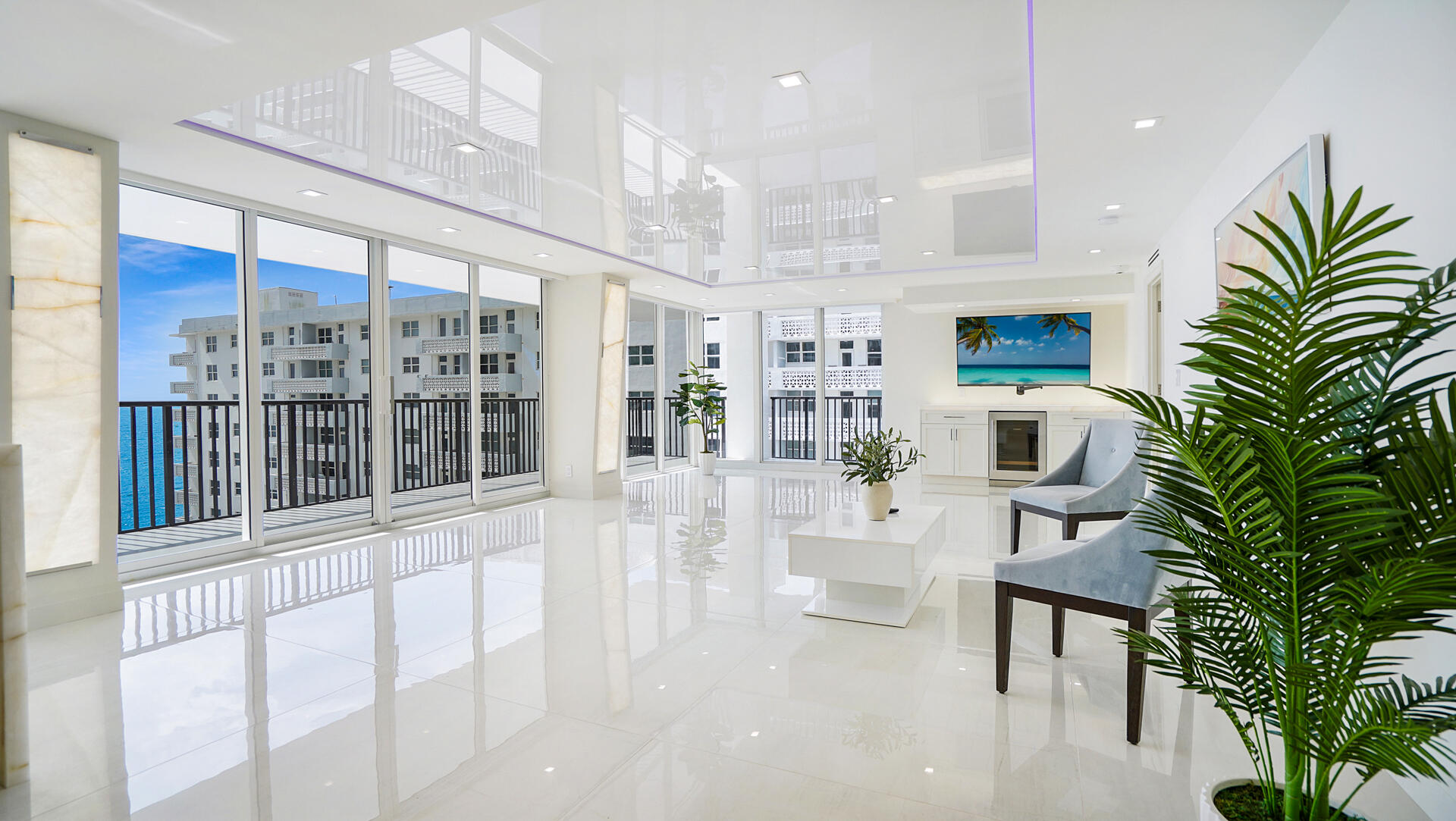 PLAZA SOUTH - Residential