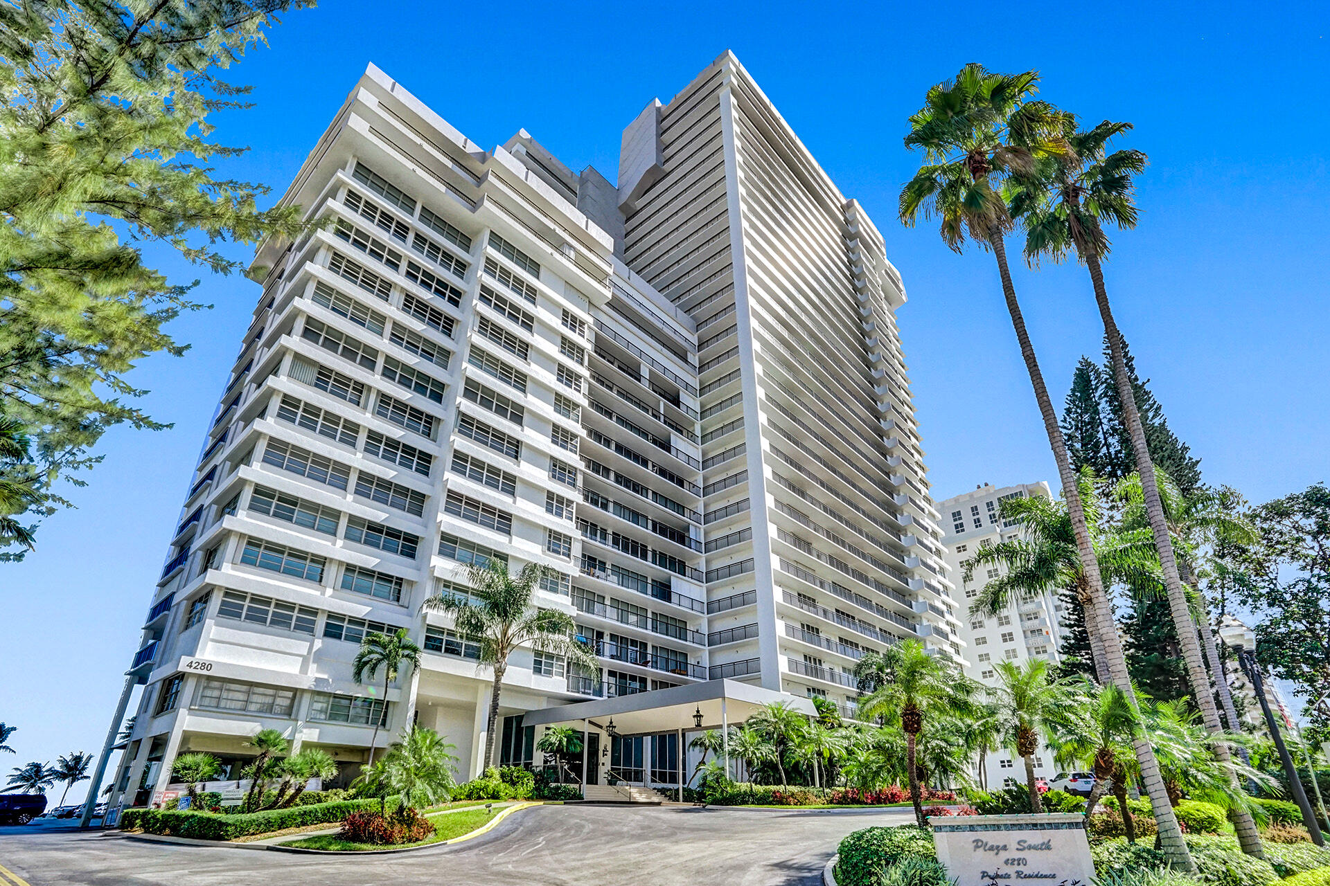 PLAZA SOUTH - Residential