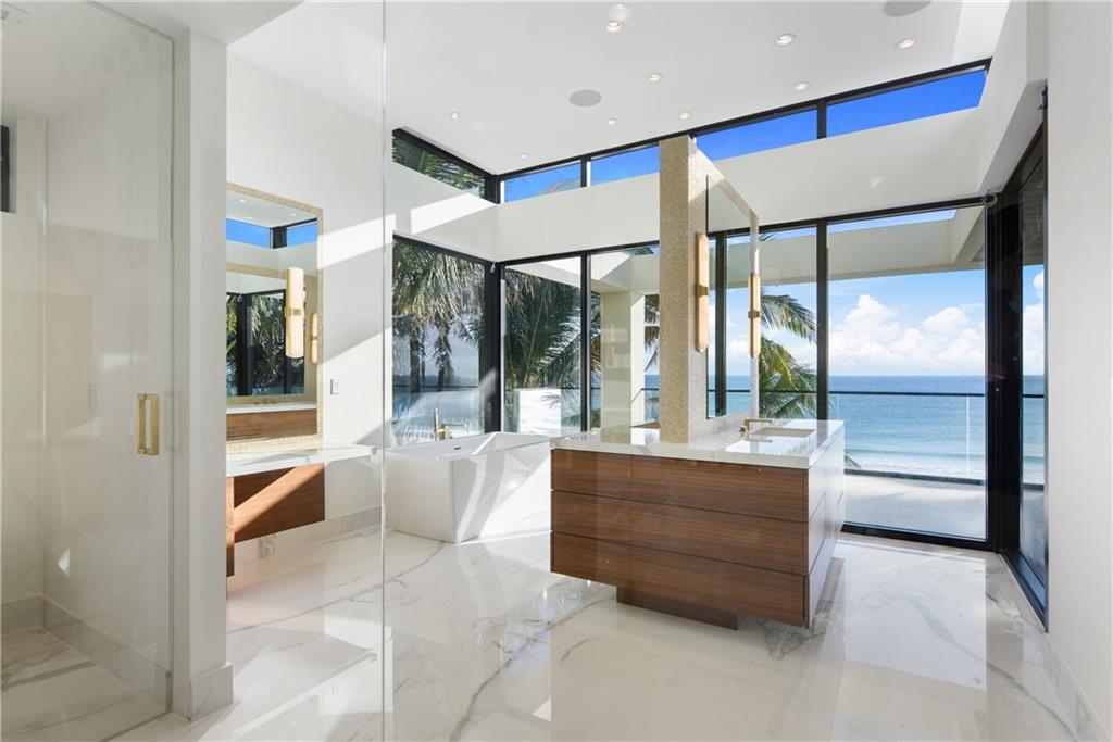 LAUDERDALE BEACH - Residential