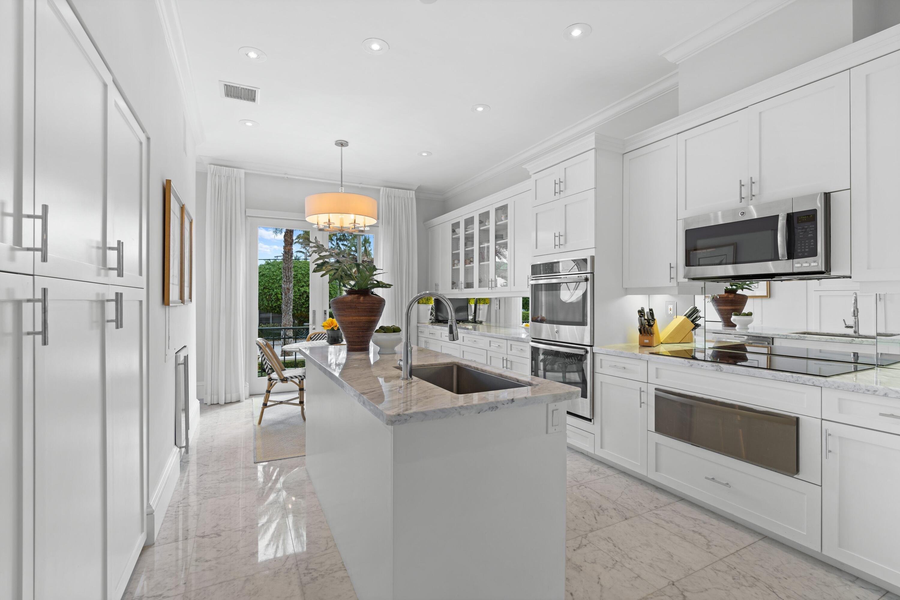 VILLA PLATI TOWNHOMES - Residential