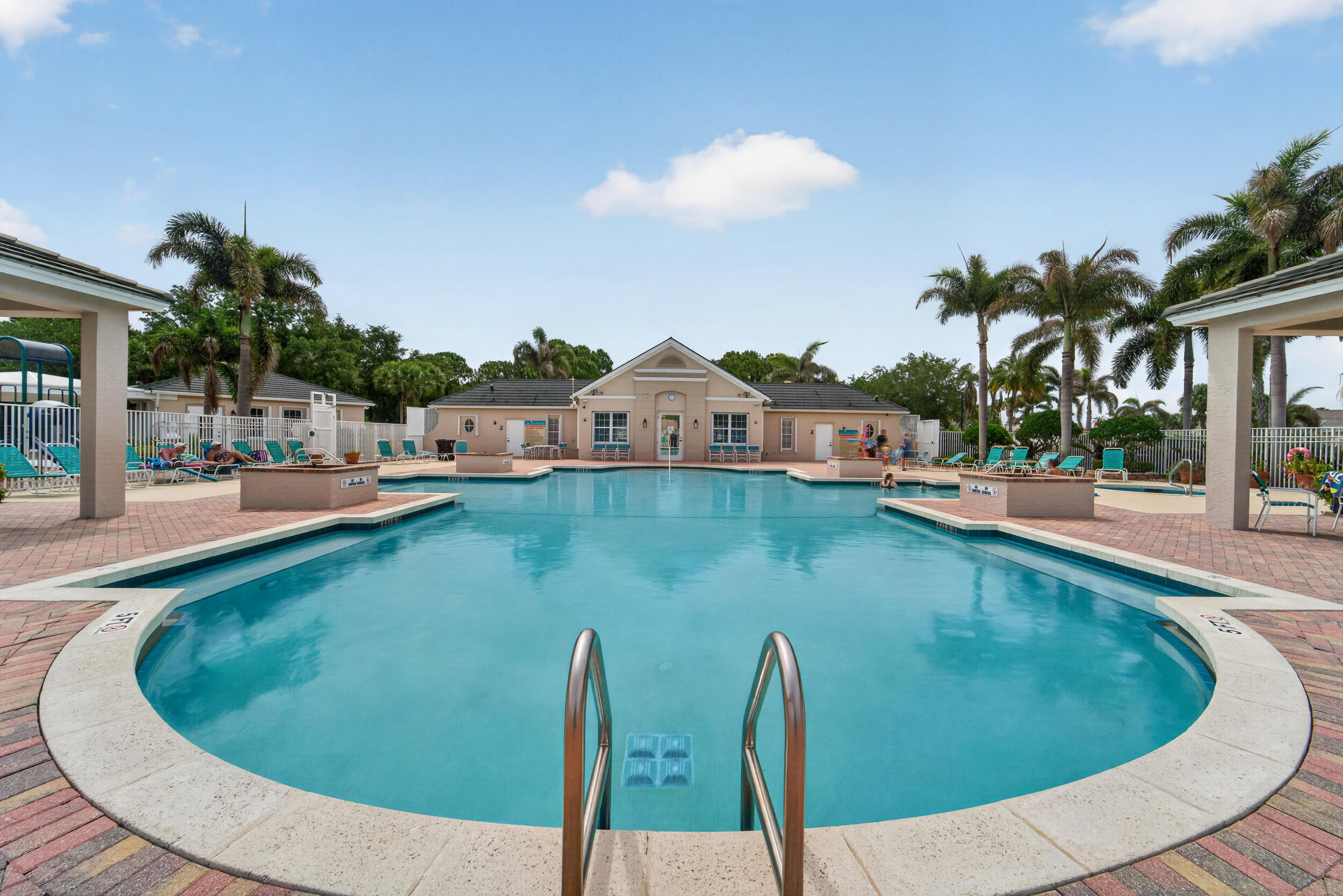 LAKEFOREST AT ST LUCIE WEST PHASE 1 - Residential