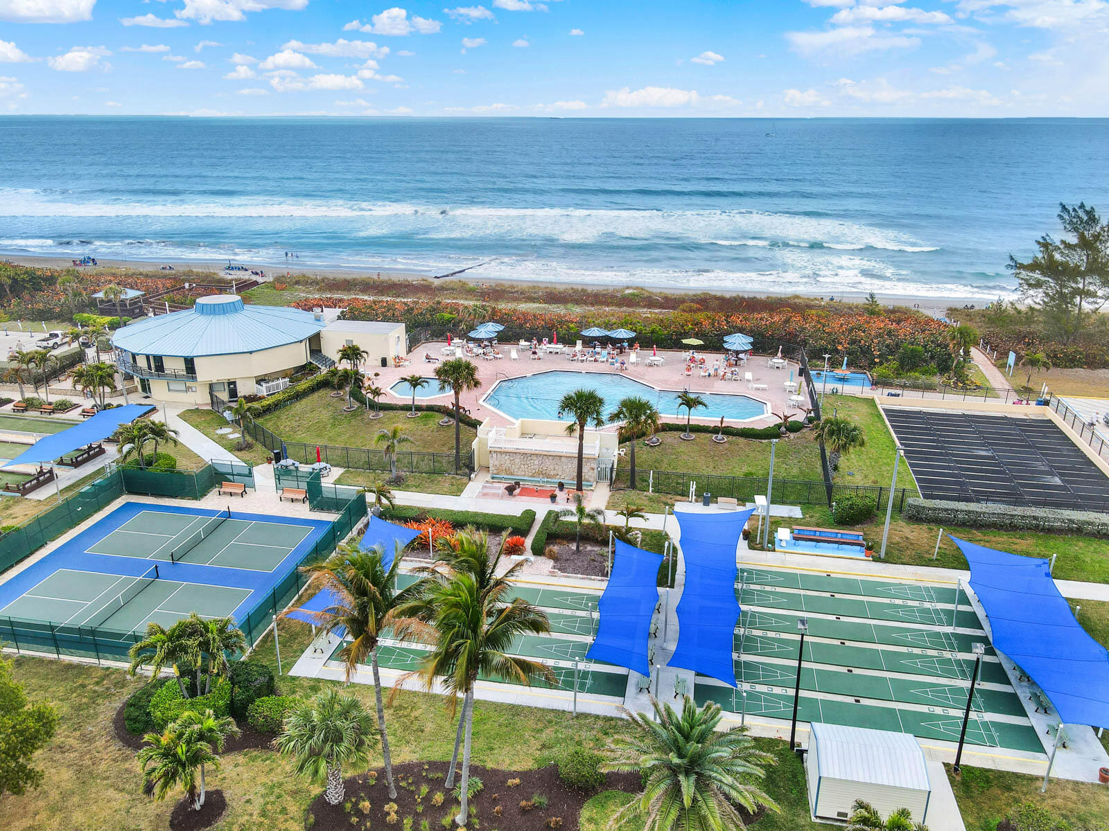 HOLIDAY OUT AT ST LUCIE SECTION B - Residential