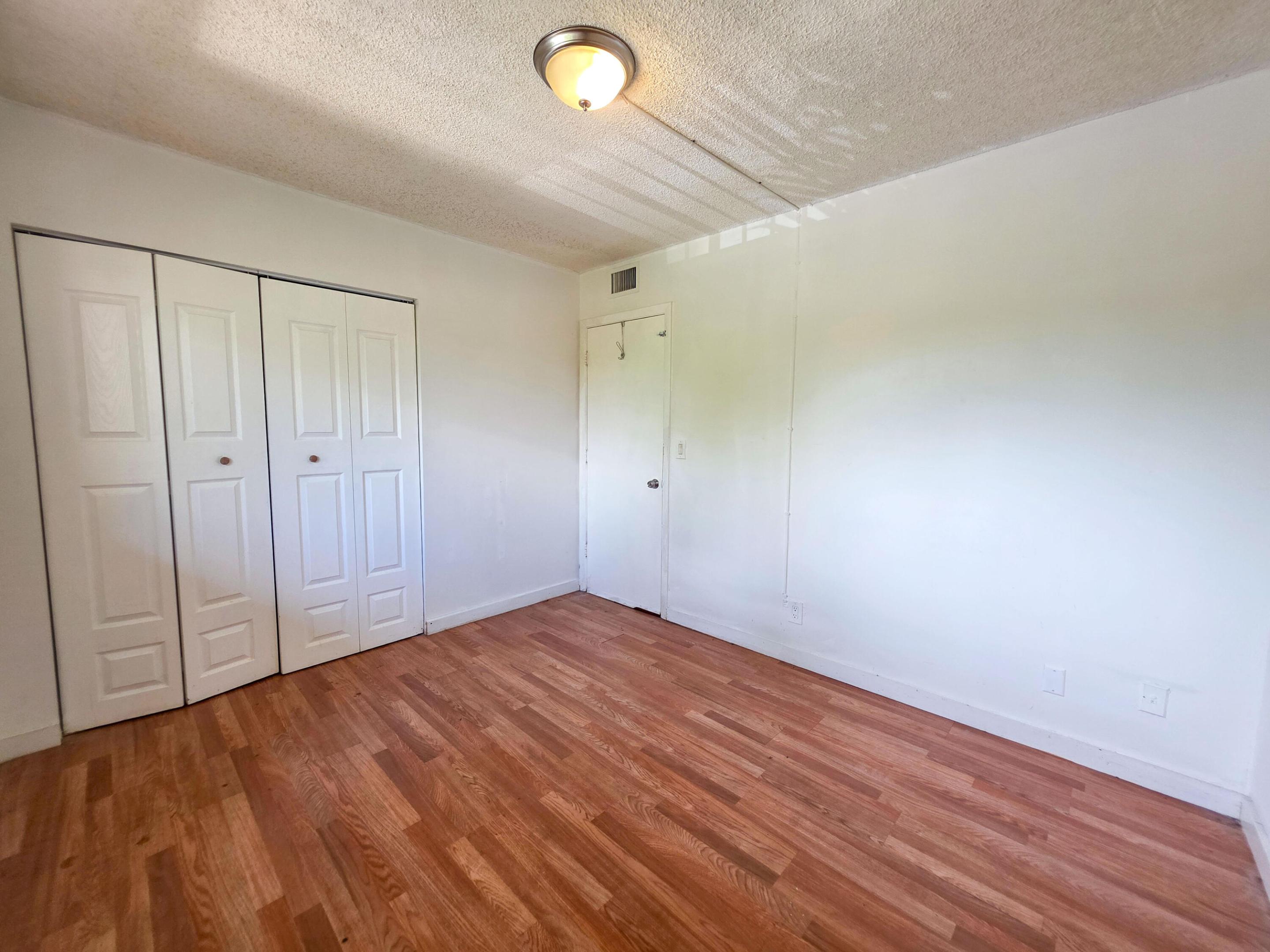 CASCADES OF LAUDERHILL - Residential
