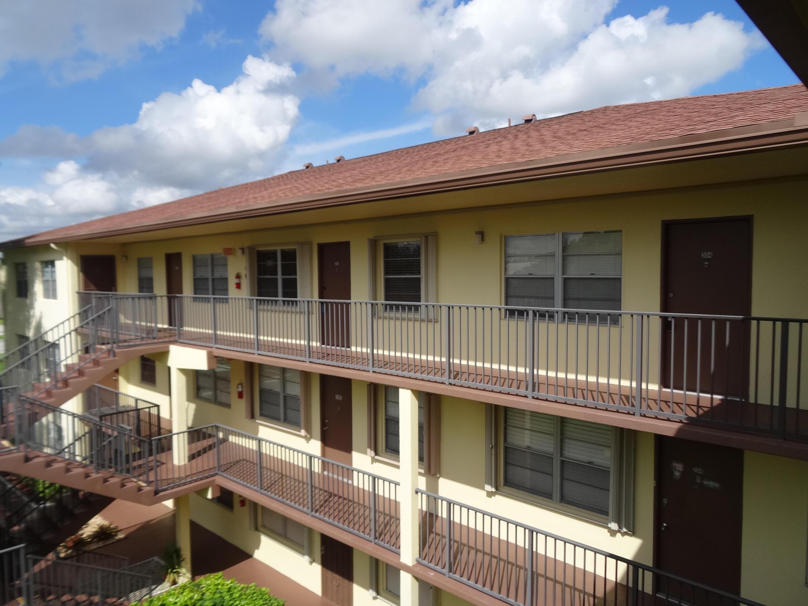 NEW HAMPTON AT CENTURY VILLAGE - Residential