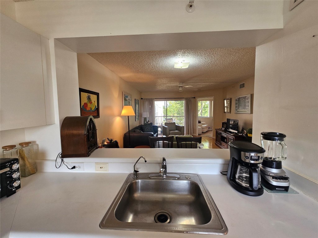 WELDON CONDOMINIUM H - Residential
