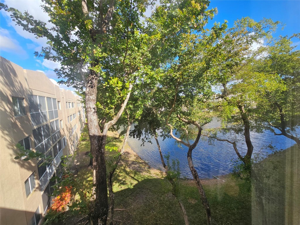 WELDON CONDOMINIUM H - Residential