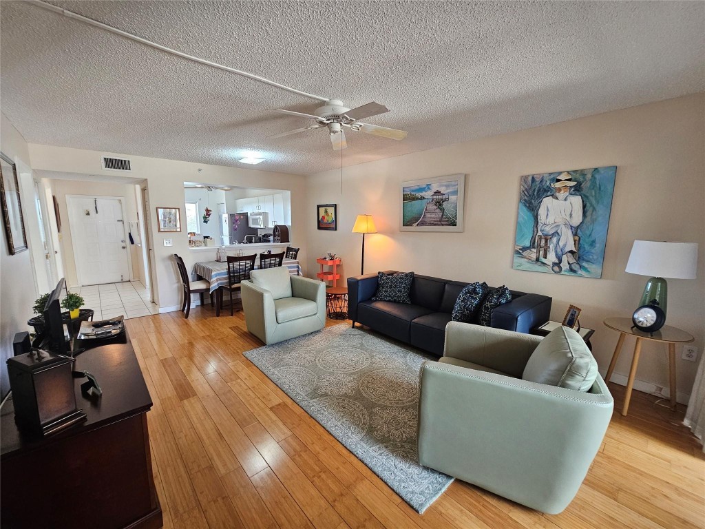 WELDON CONDOMINIUM H - Residential